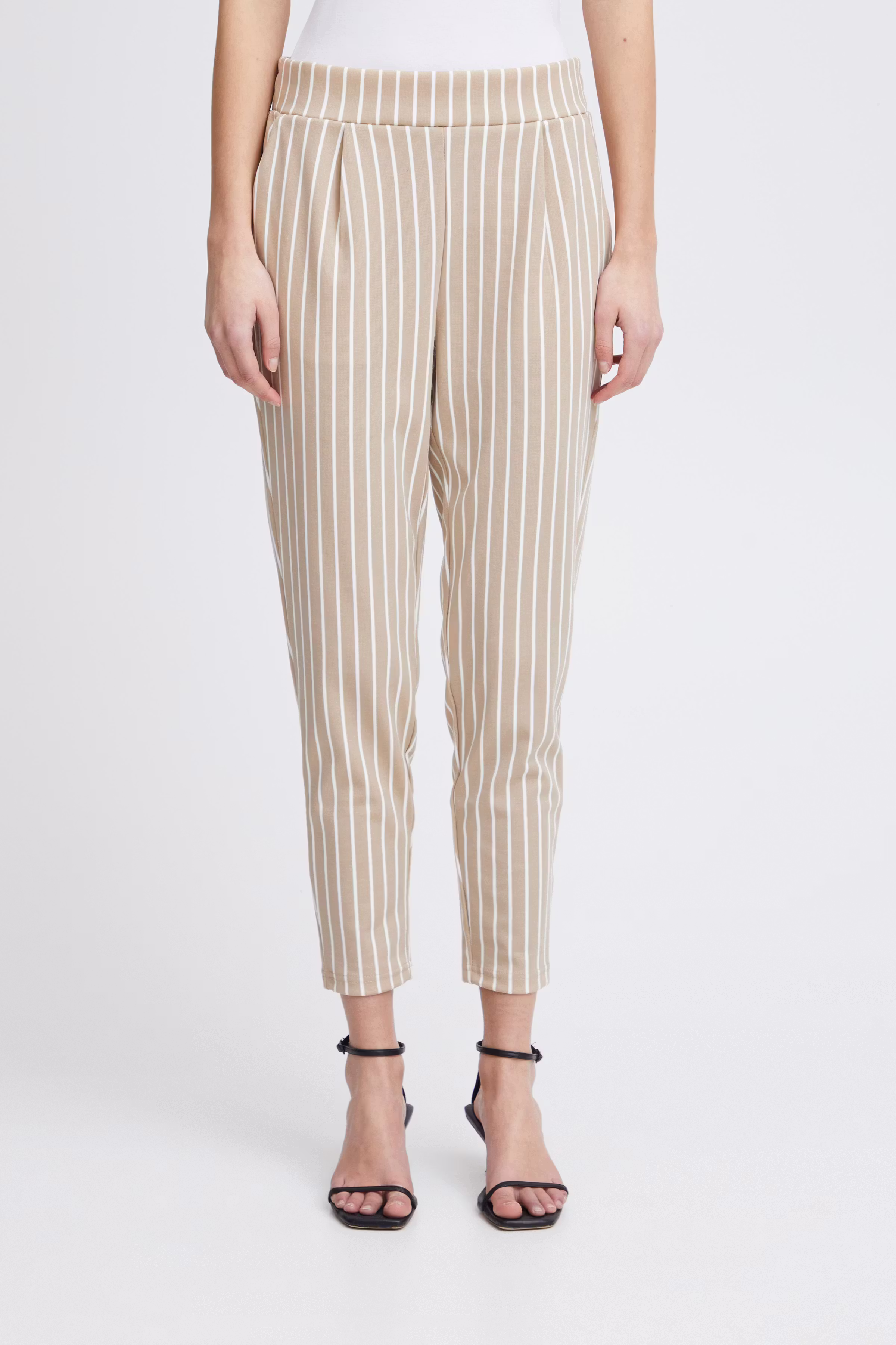 IHKATE Trousers LOOKBOOK FRONT 20121147-203846