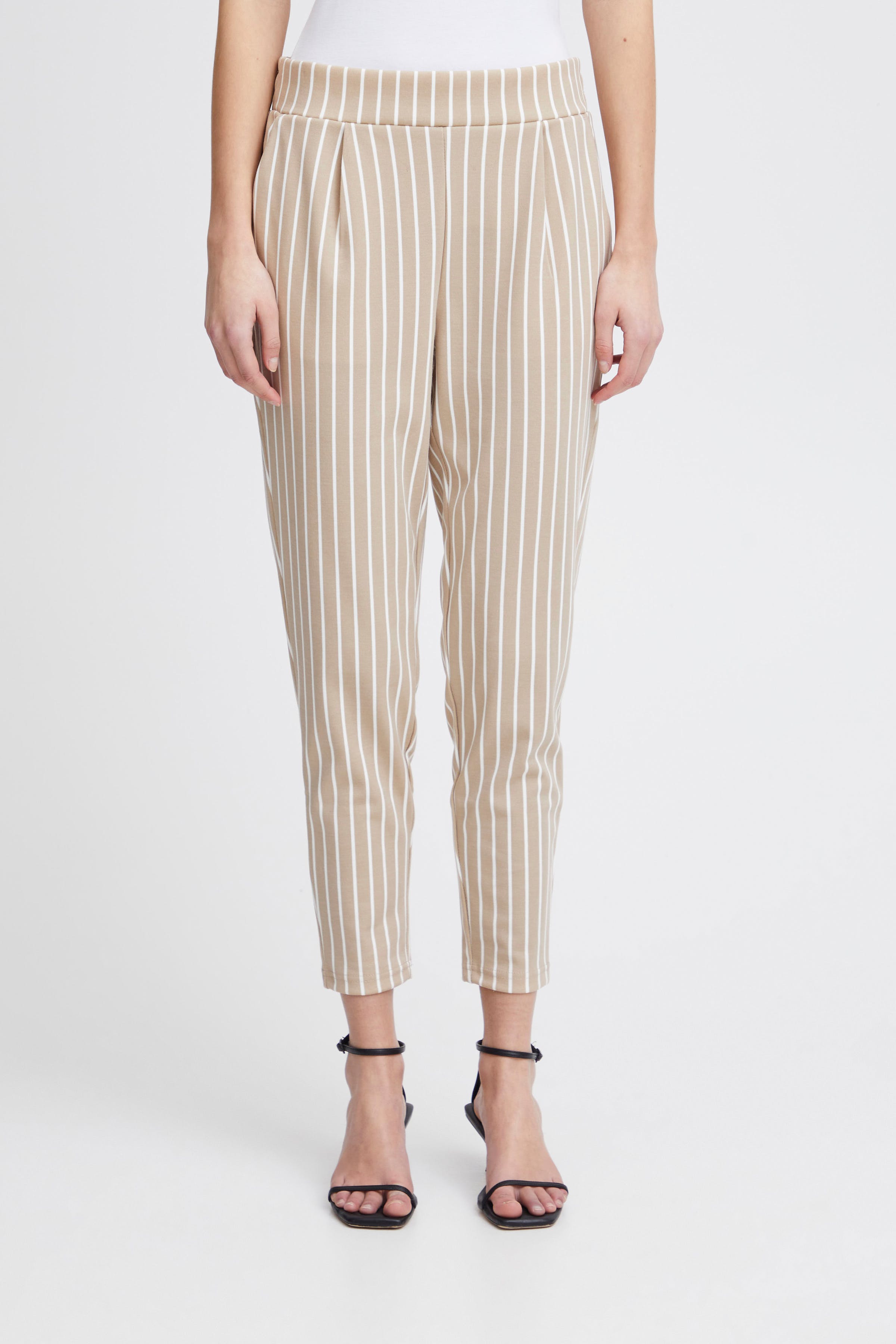 IHKATE Trousers LOOKBOOK FRONT 20121147-203846