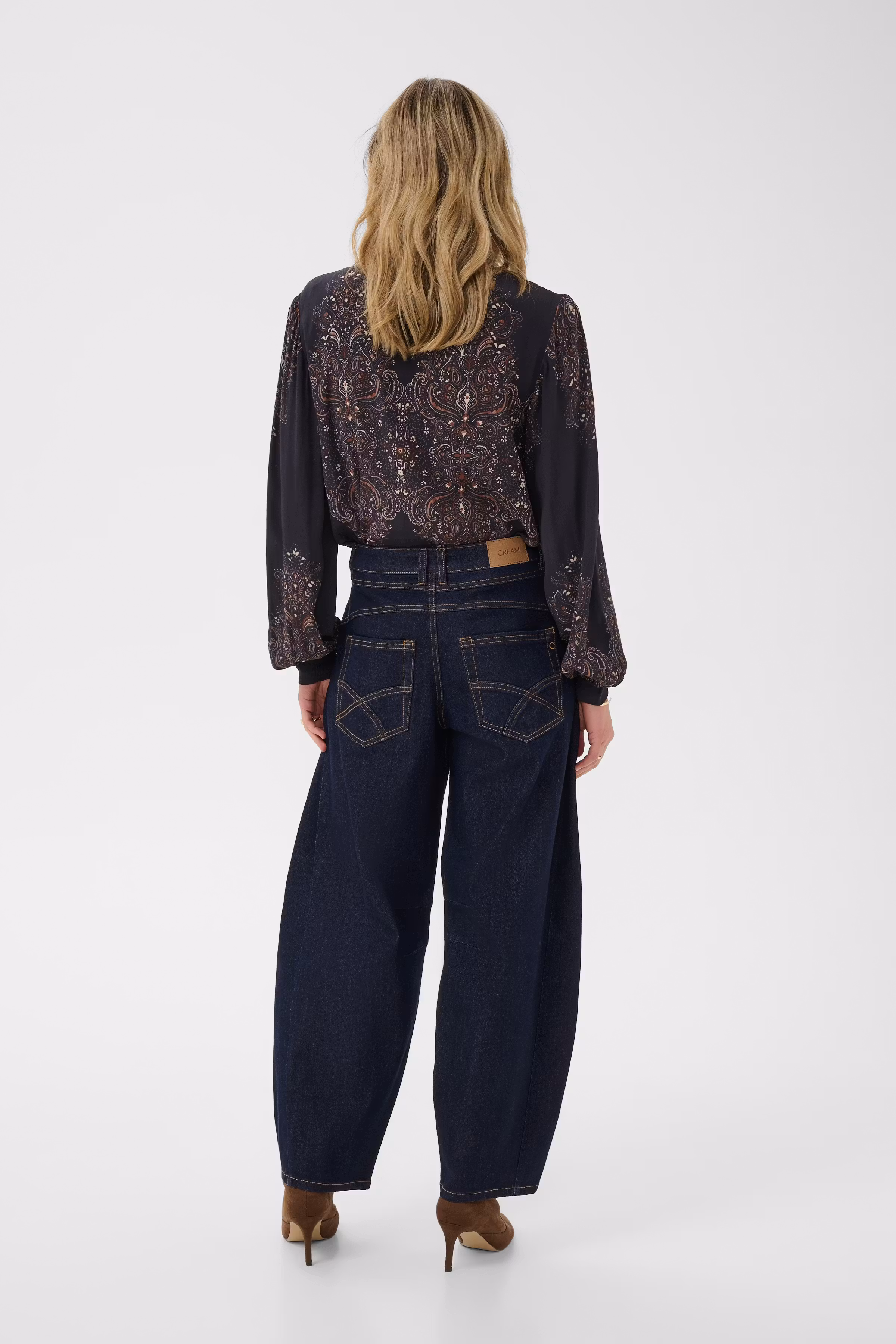 CRBahren Barrel Jeans LOOKBOOK BACK 10614217-109555