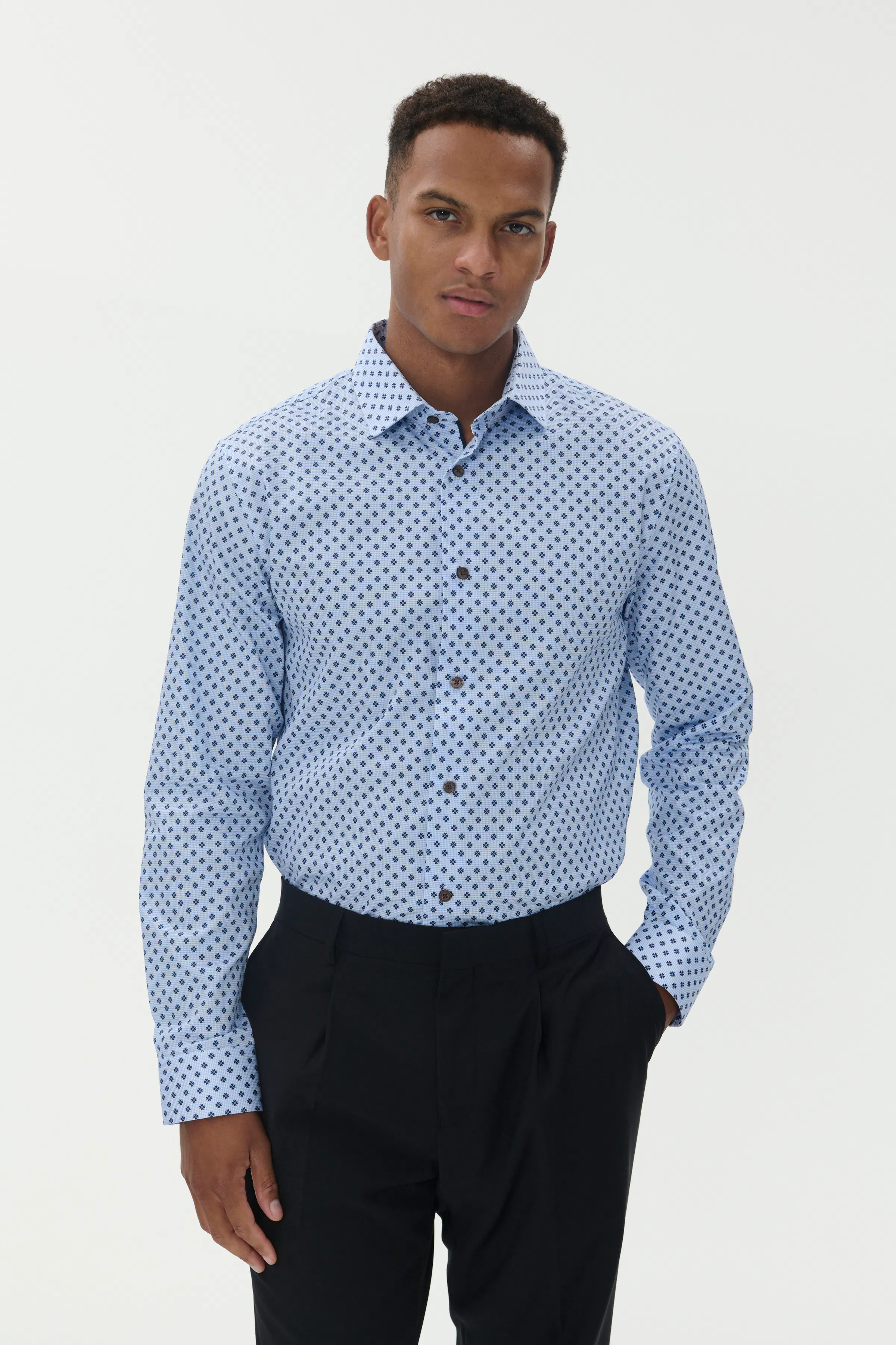 MAtrostol Hemd LOOKBOOK FRONT 30208522-164021