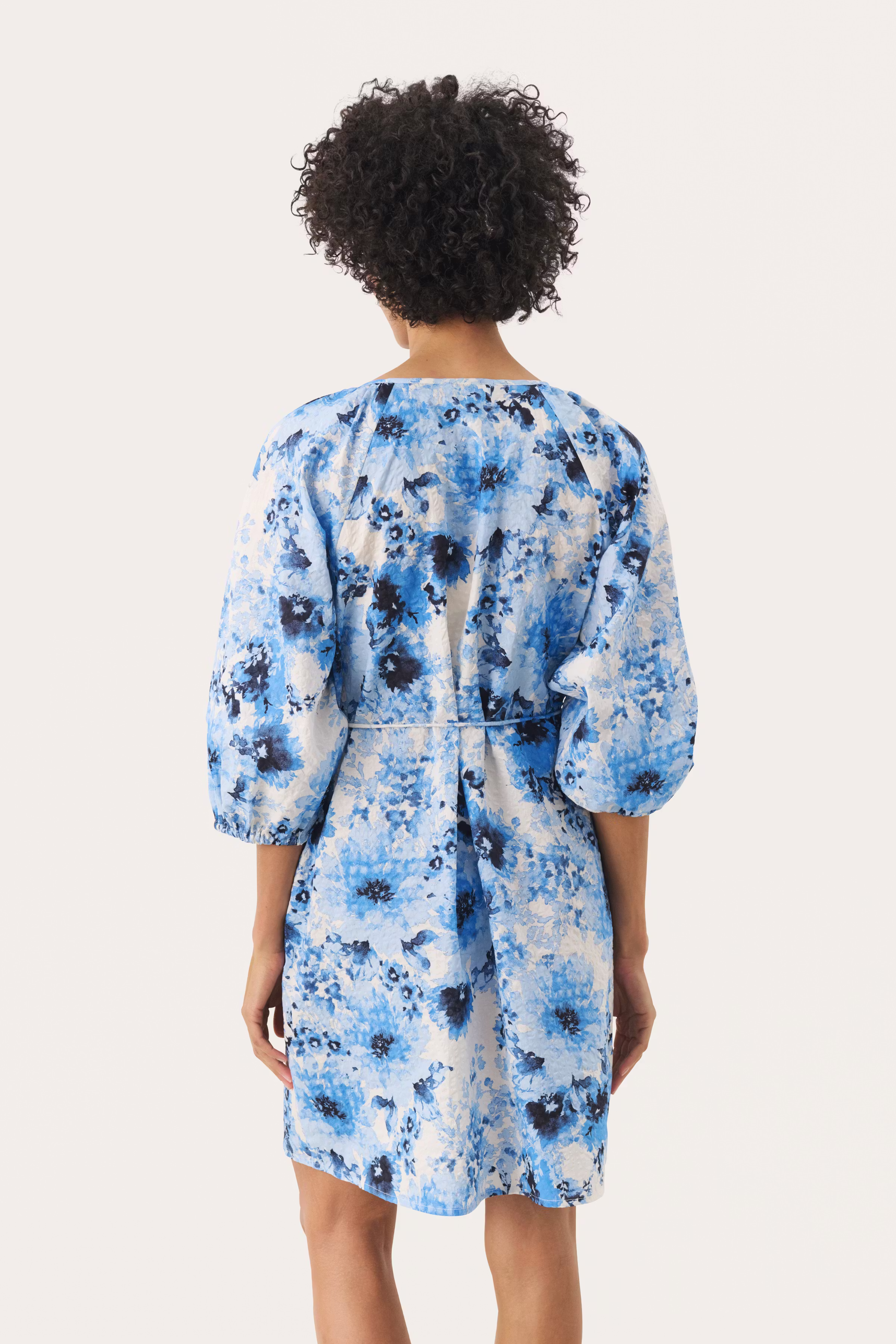 ReidinuPW Kleid LOOKBOOK BACK 30310057-303766