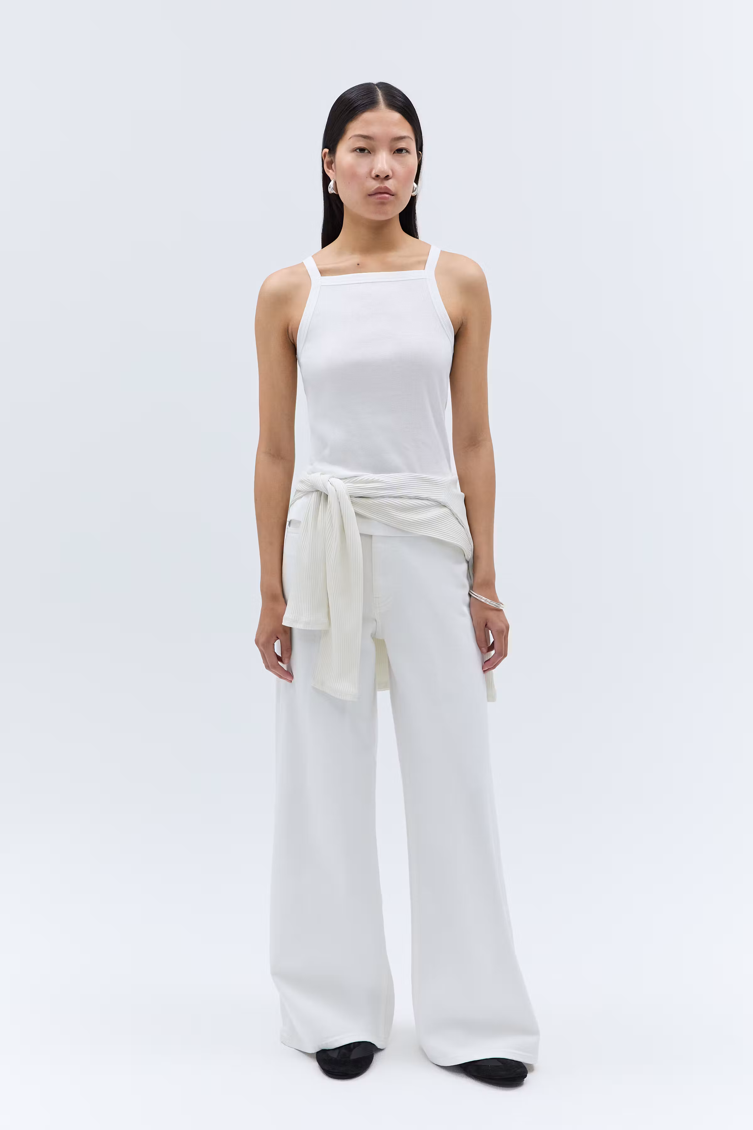 IOKLARA TOP LOOKBOOK FRONT 30600548-WH001