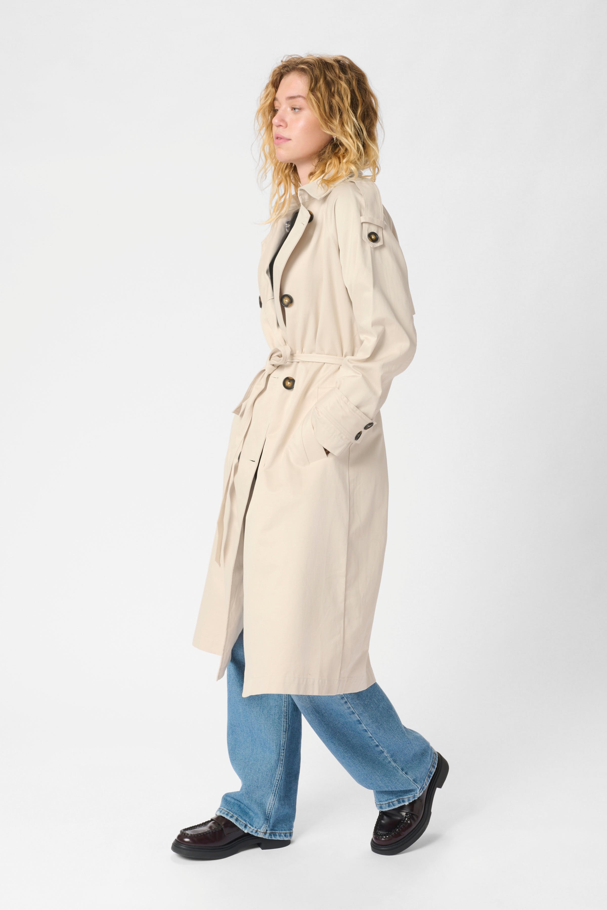 MiraMW Coat LOOKBOOK FRONT 10705026-130401