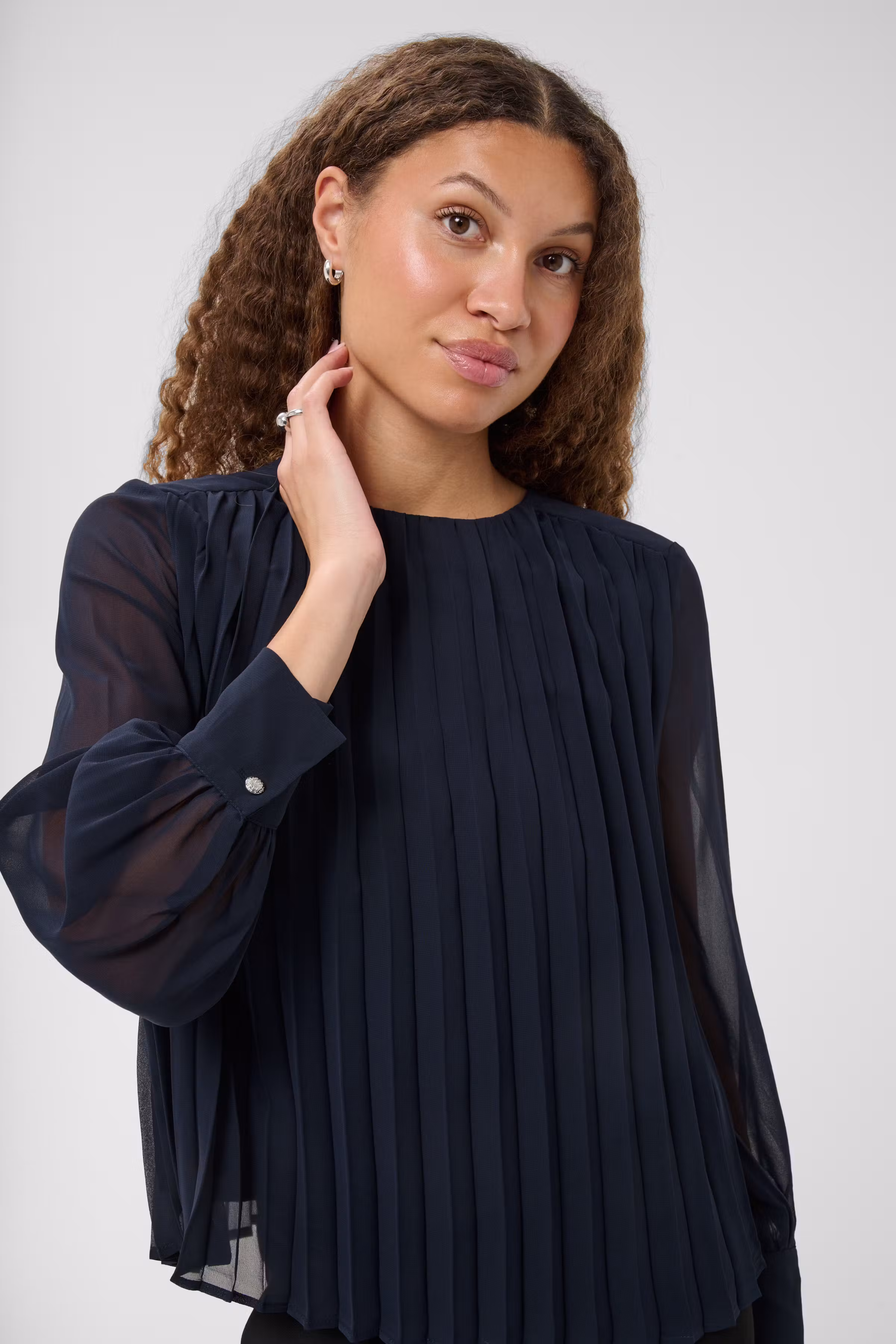 KAeloise Bluse LOOKBOOK DETAIL 10512578-193927