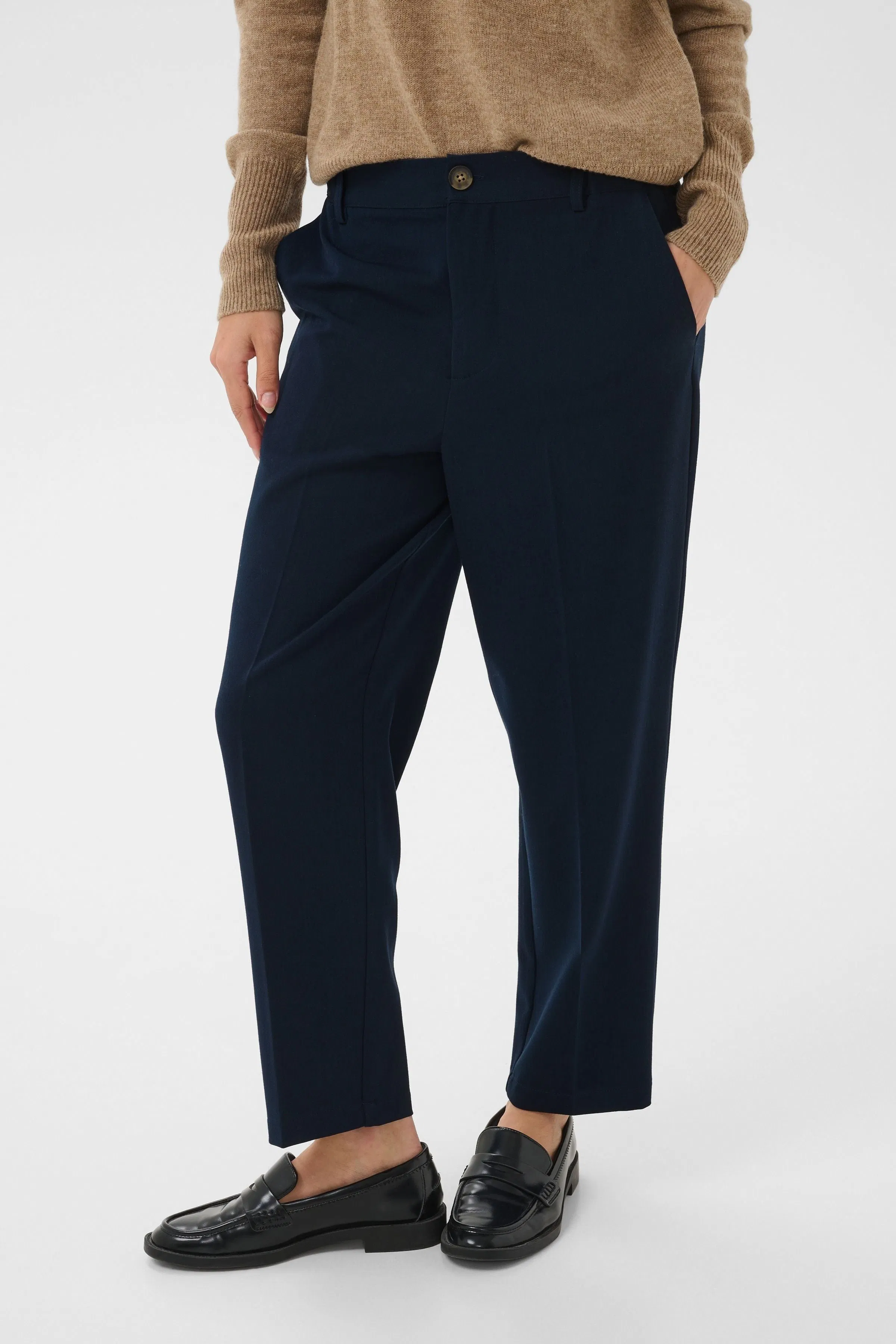 KAheather Hose LOOKBOOK FRONT 10511224-194020