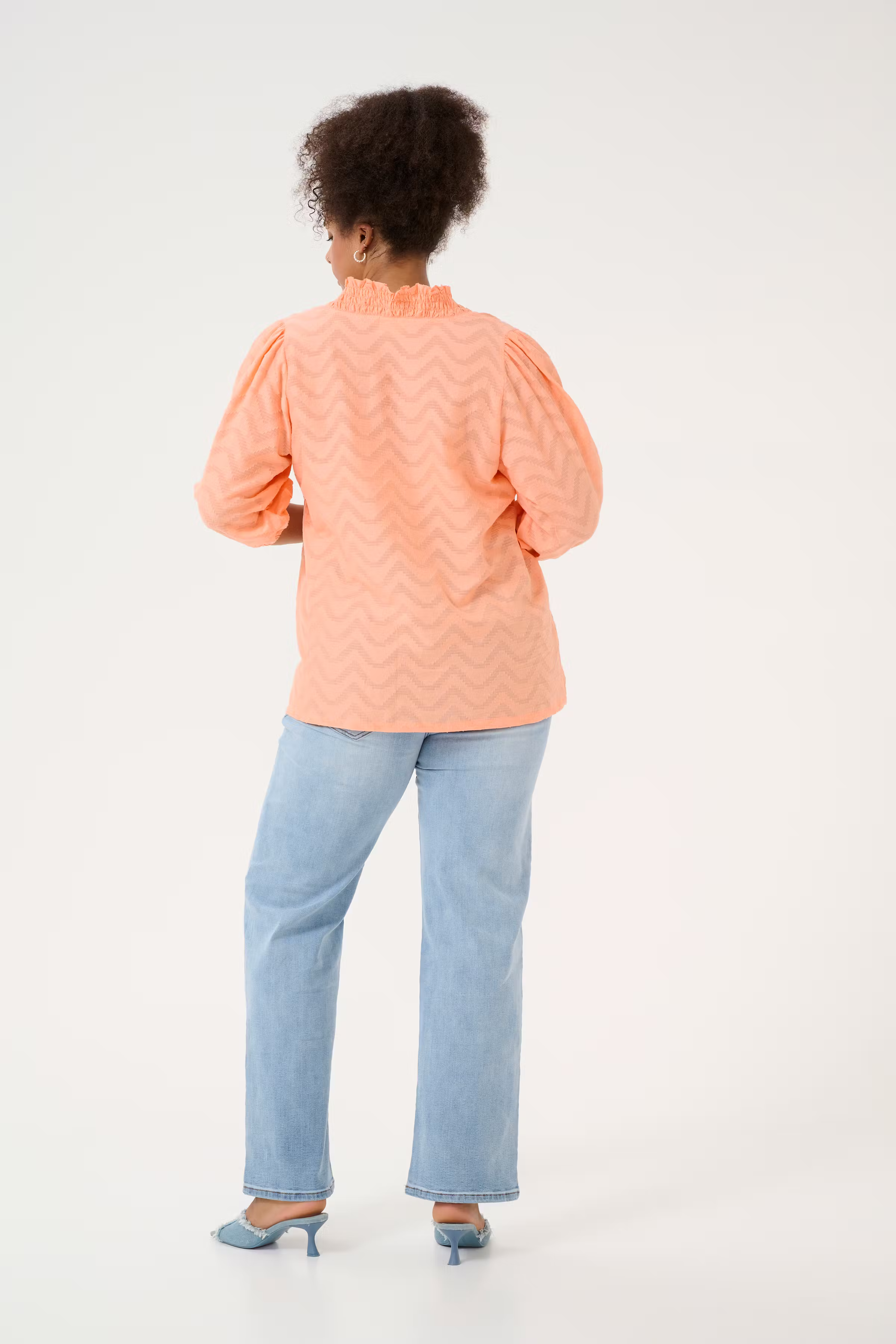 KCvitana Blouse LOOKBOOK BACK 10583036-141228