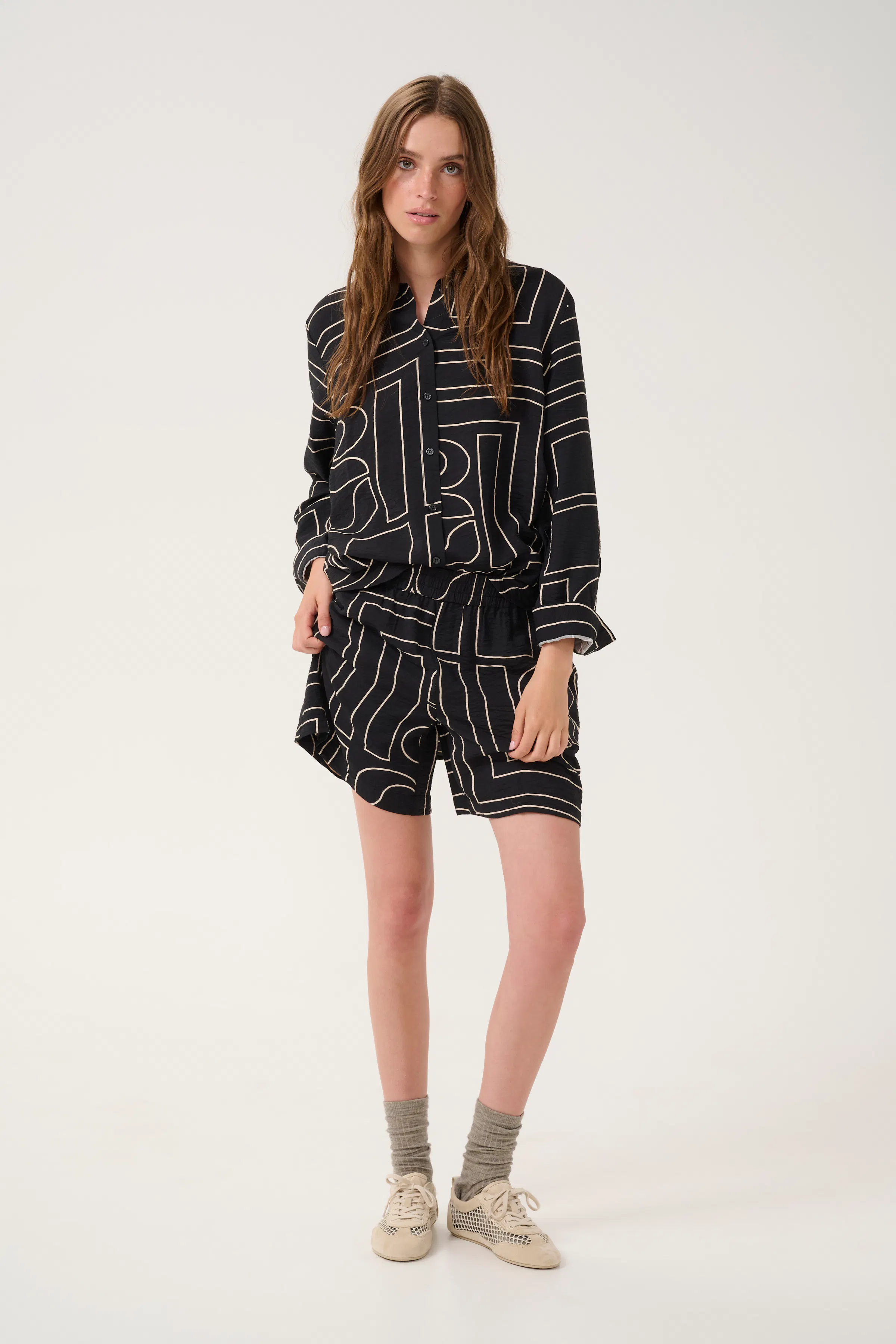 KellyMW Shorts LOOKBOOK FRONT 10705098-107470