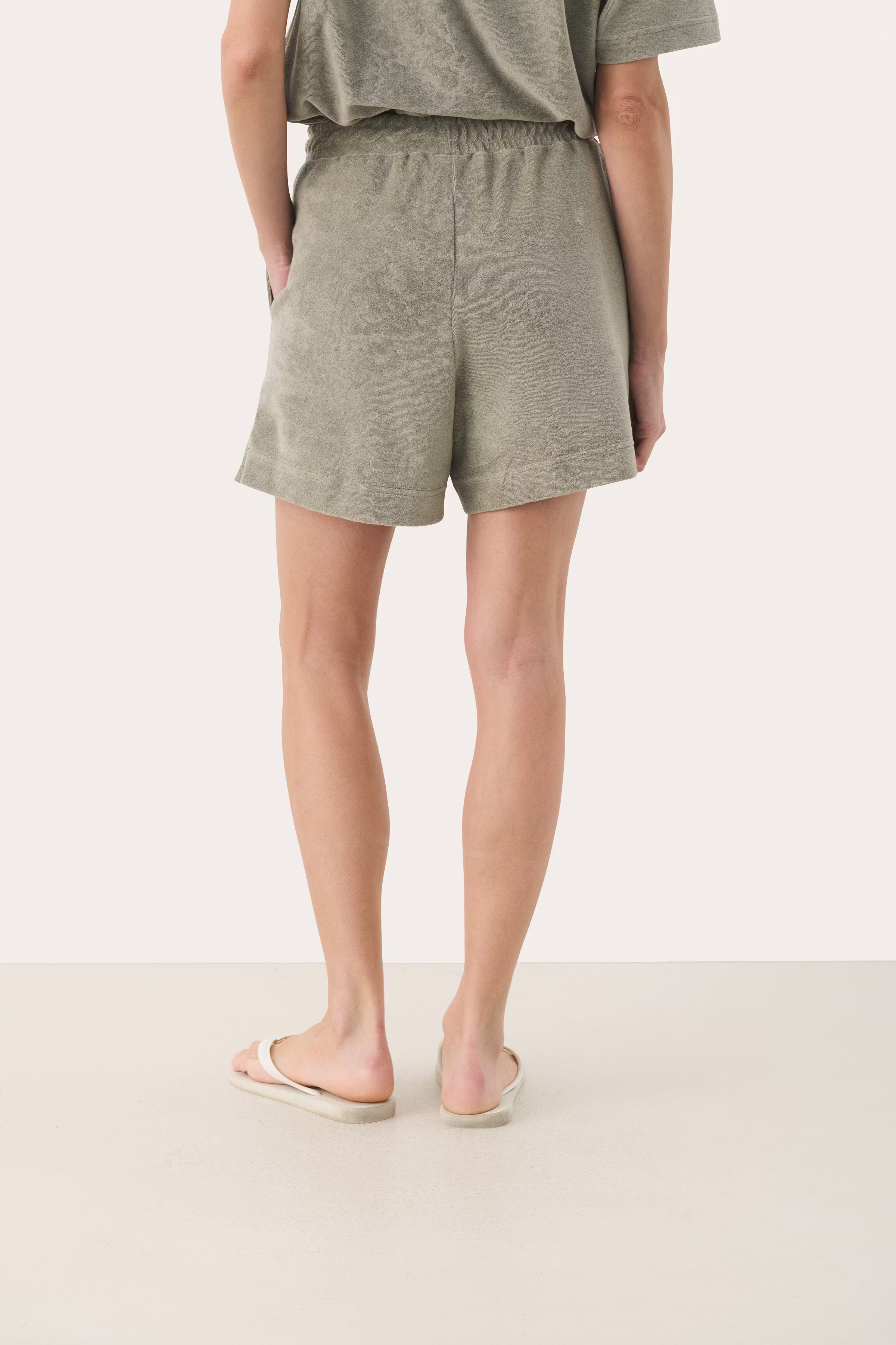 RosemayaPW Shorts LOOKBOOK BACK 30309678-170613