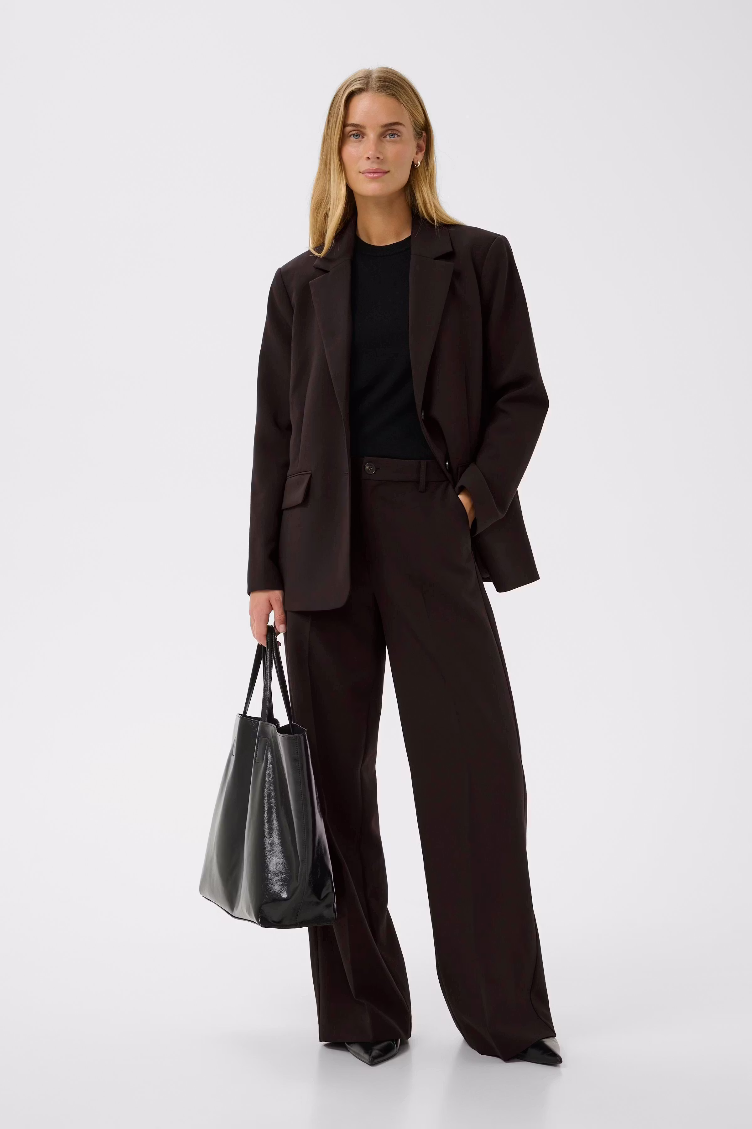 NaraPW Blazer LOOKBOOK FRONT 30309785-191018