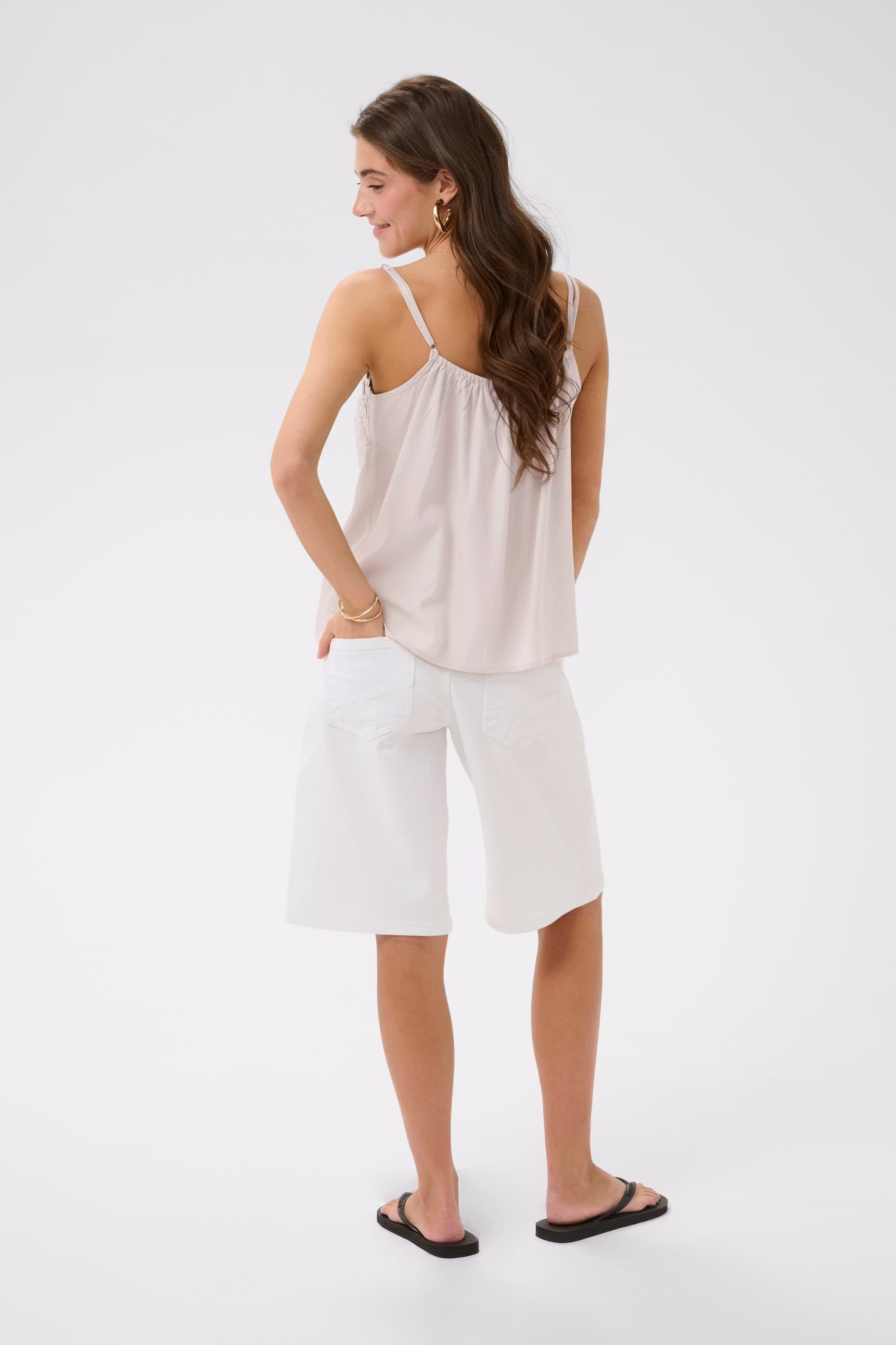 CRAnna Top LOOKBOOK BACK 10611224-130003