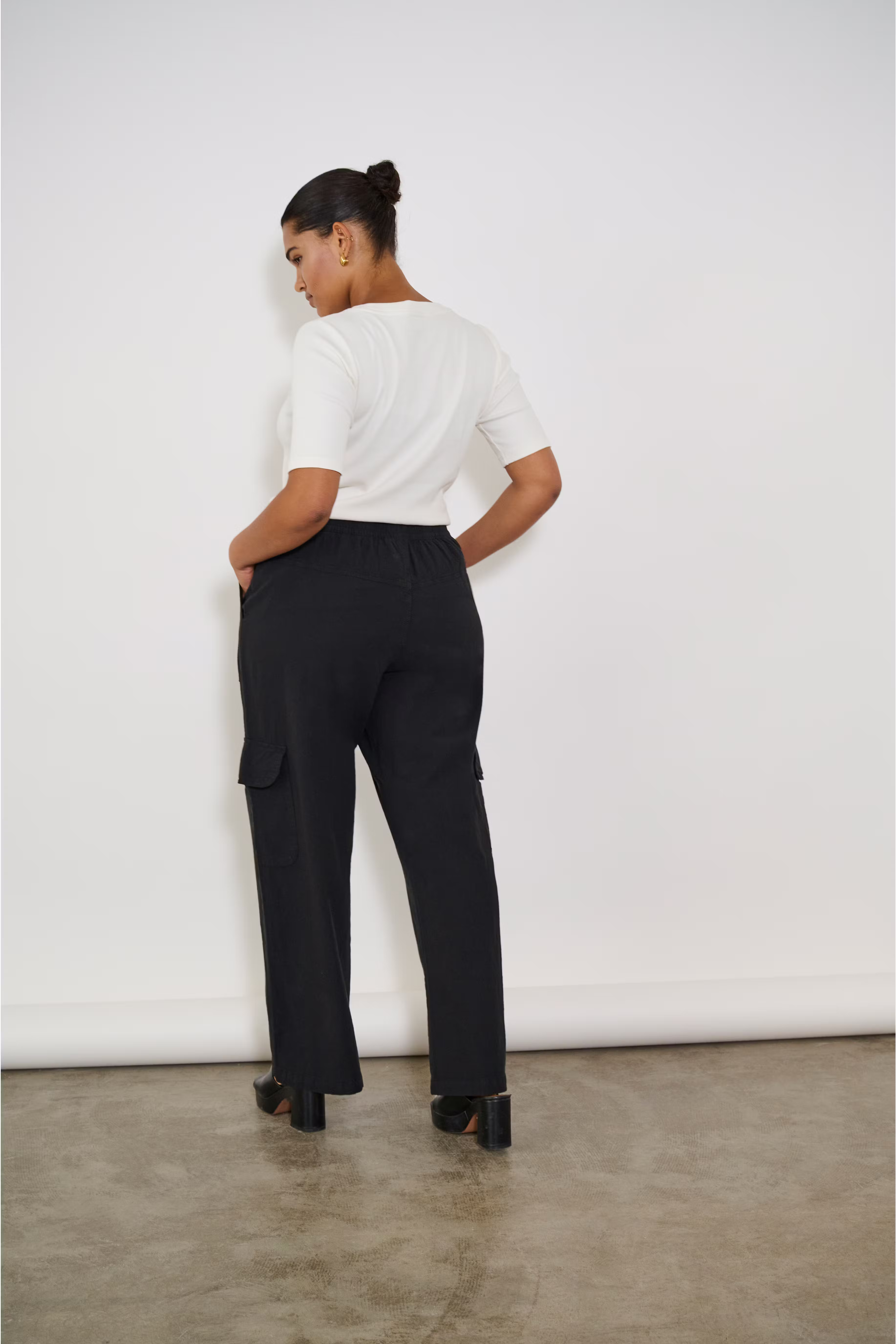 KCnana Cargo Trousers LOCATION NONE 10582110-100121