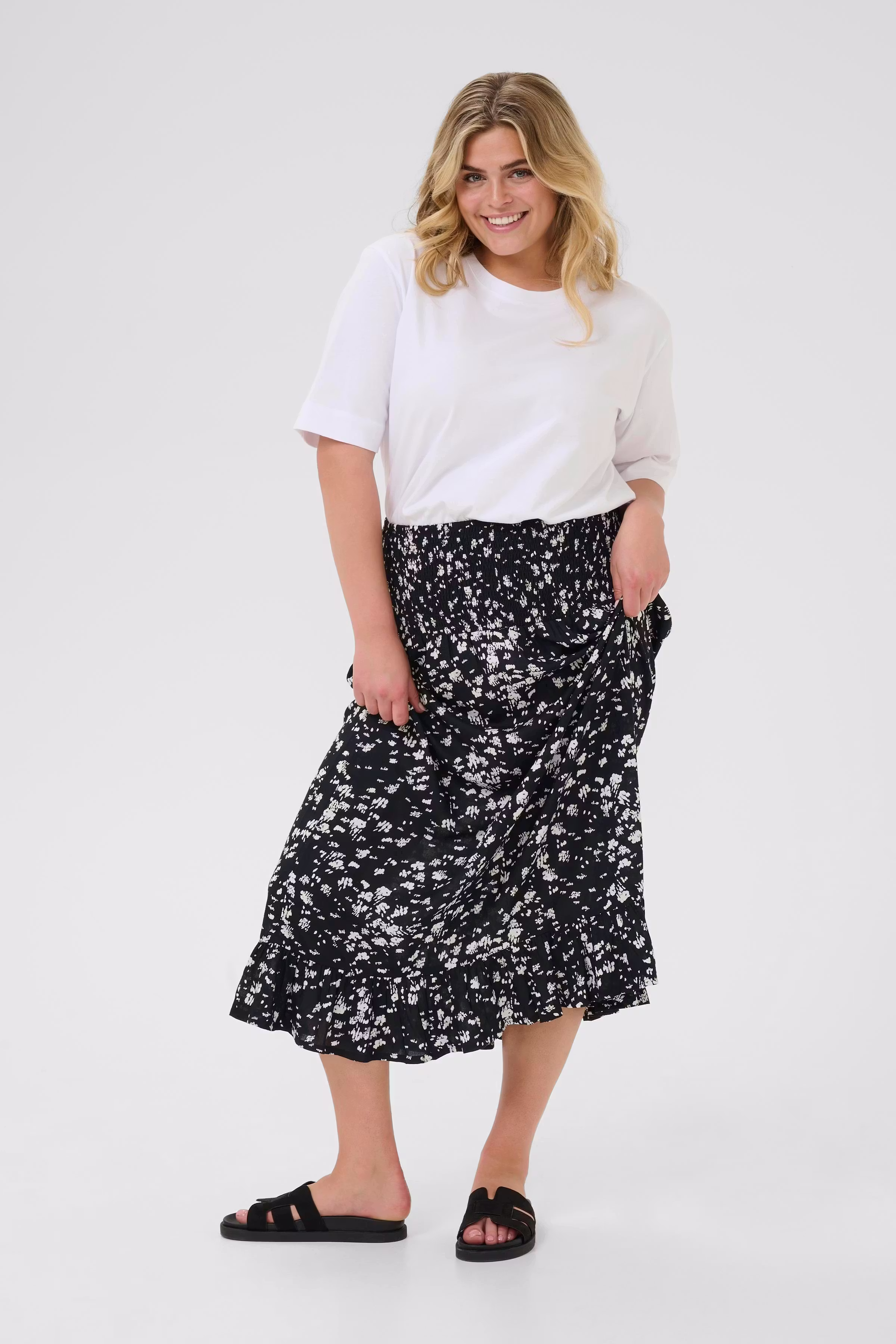 KCbella Skjørt LOOKBOOK FRONT 10583471-107908