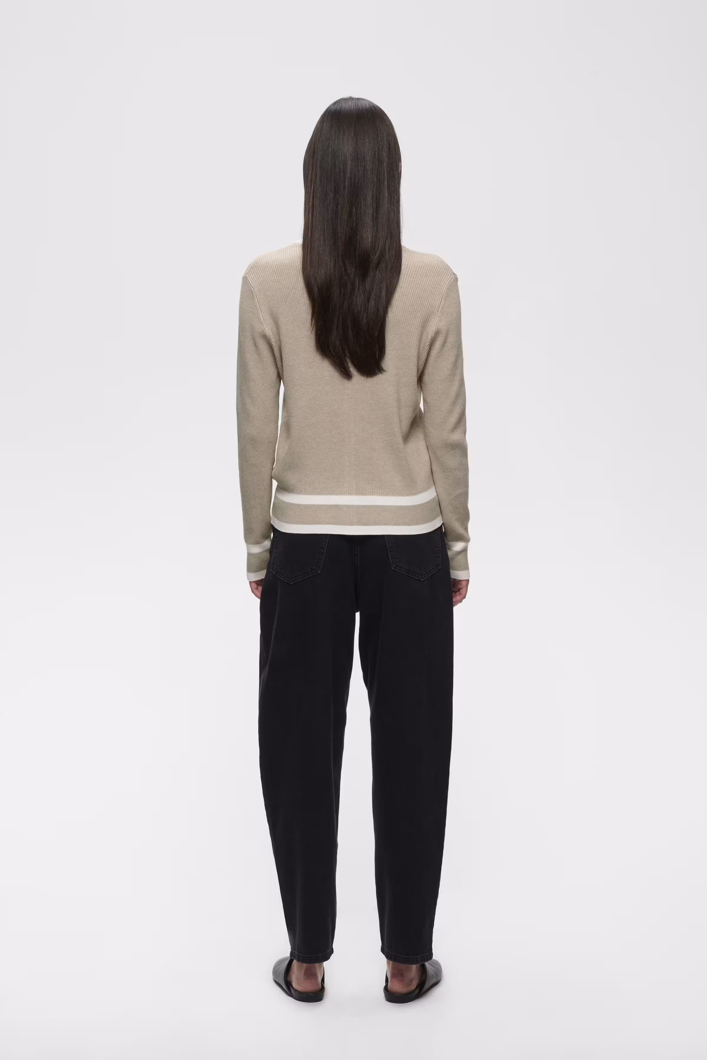 LeenahIW Cardigan LOOKBOOK BACK 30110673-303486