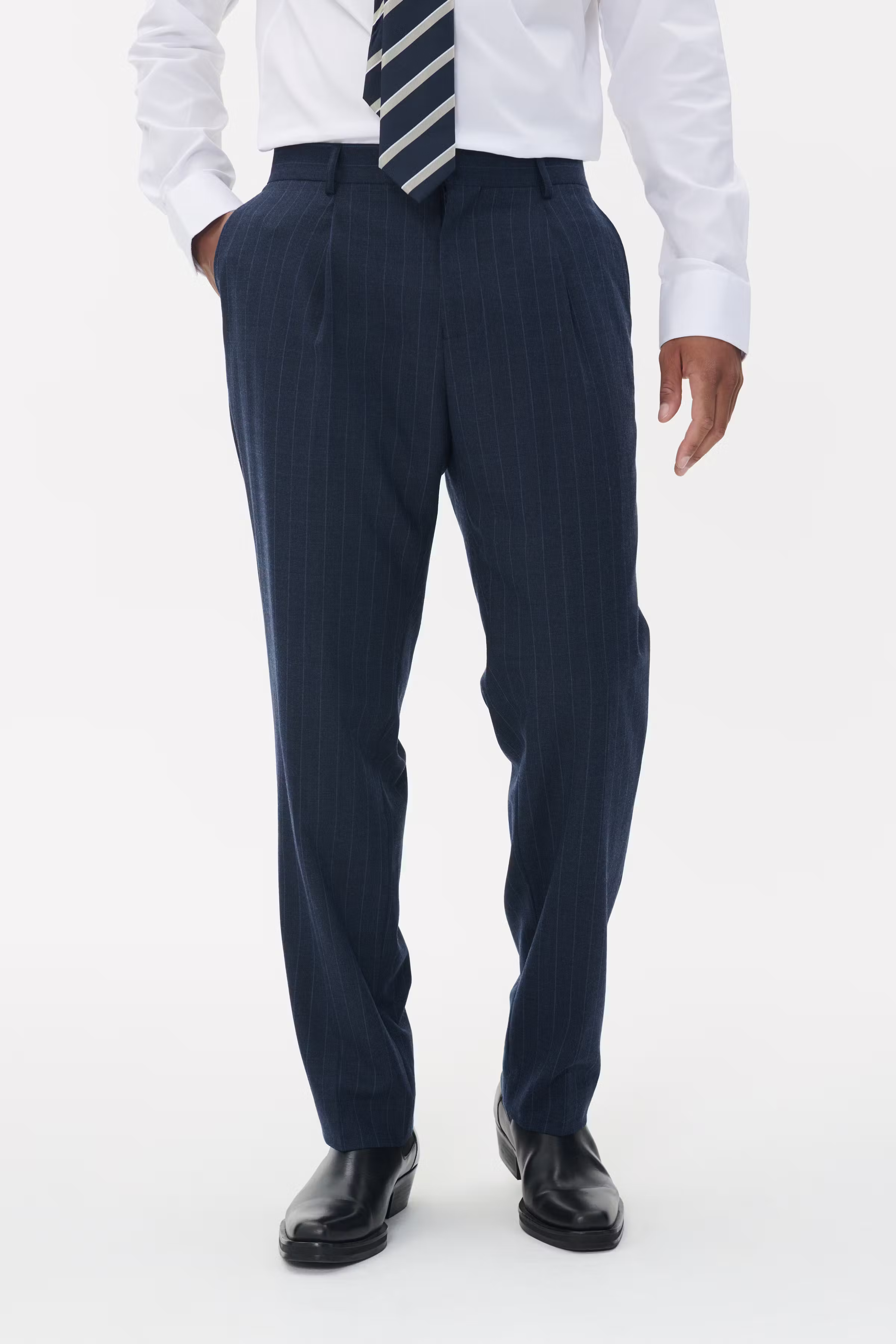 MAweller Trousers LOOKBOOK FRONT 30208685-194011