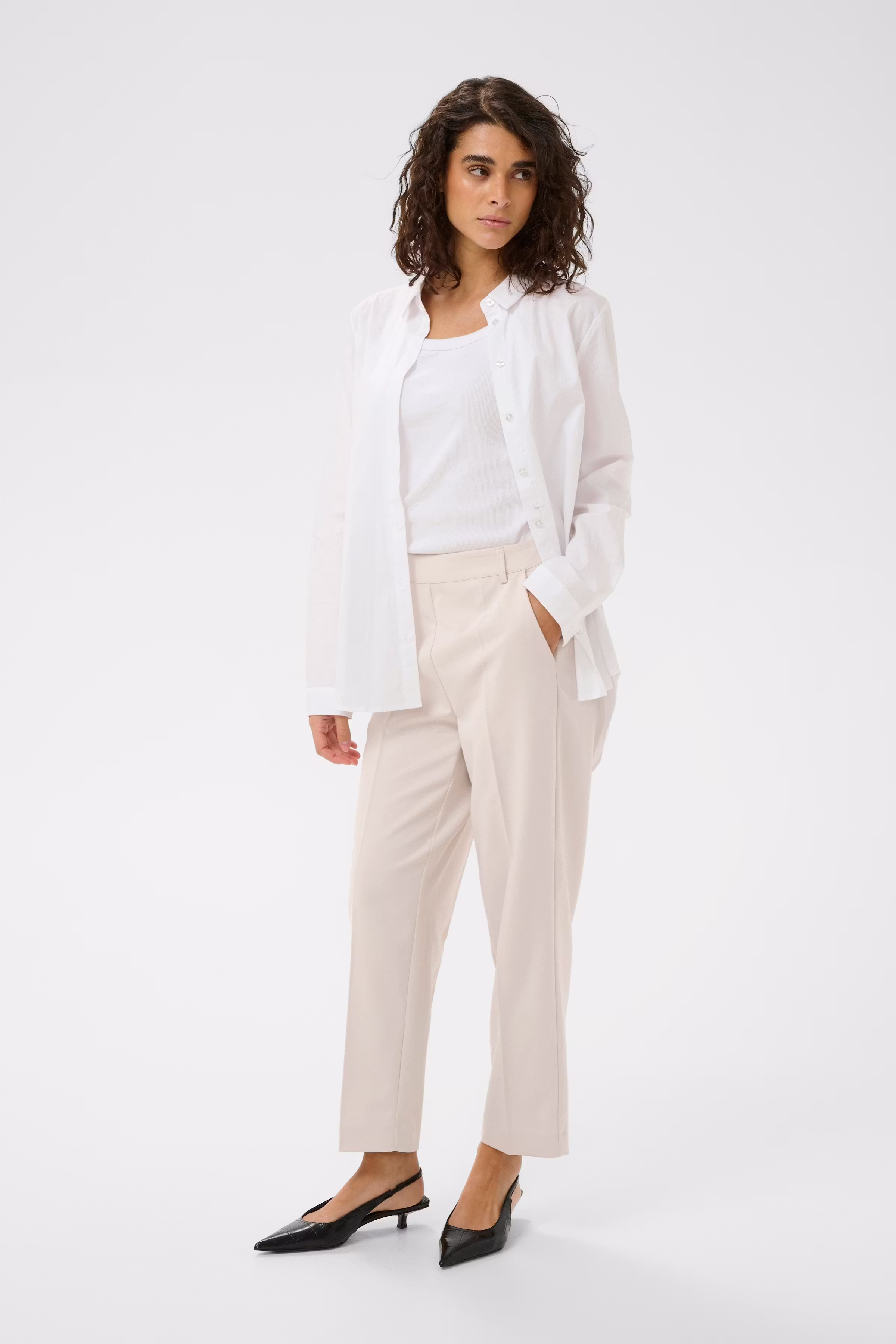 KAsakura Trousers LOOKBOOK FRONT 10506127-130000