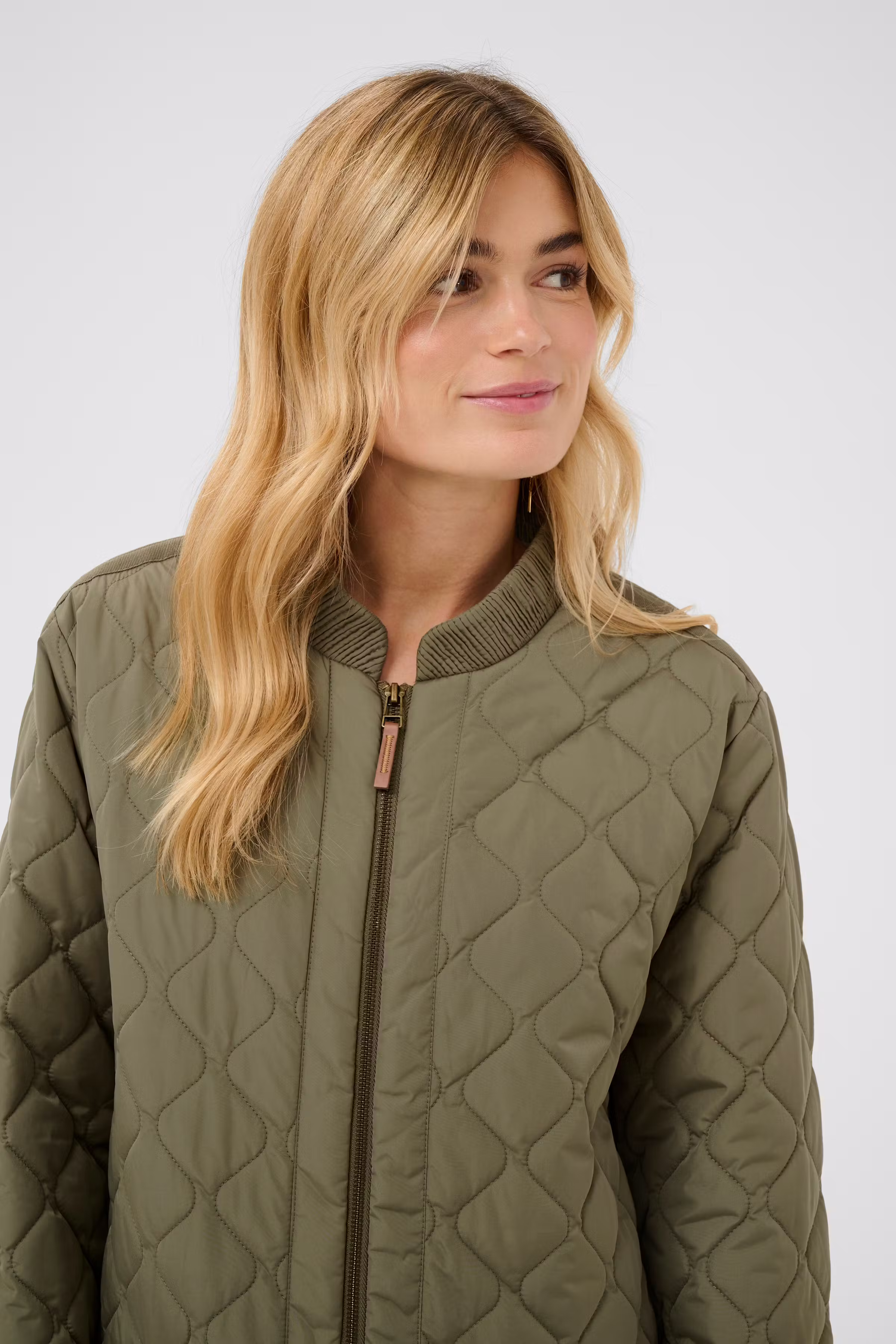 ArwenCR Outerwear LOOKBOOK DETAIL 10606580-190510