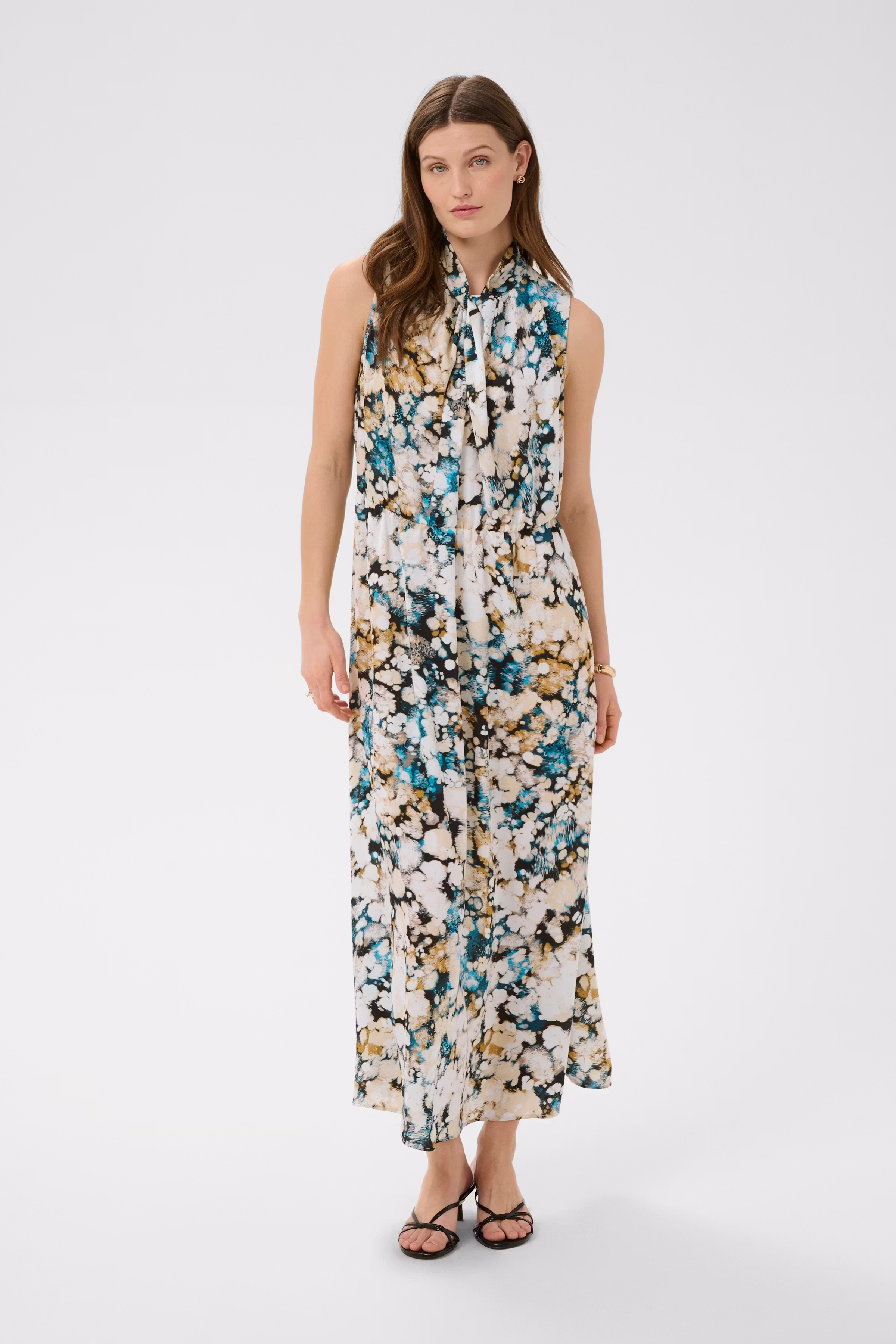 SLParis Kleid LOOKBOOK FRONT 30409590-305360