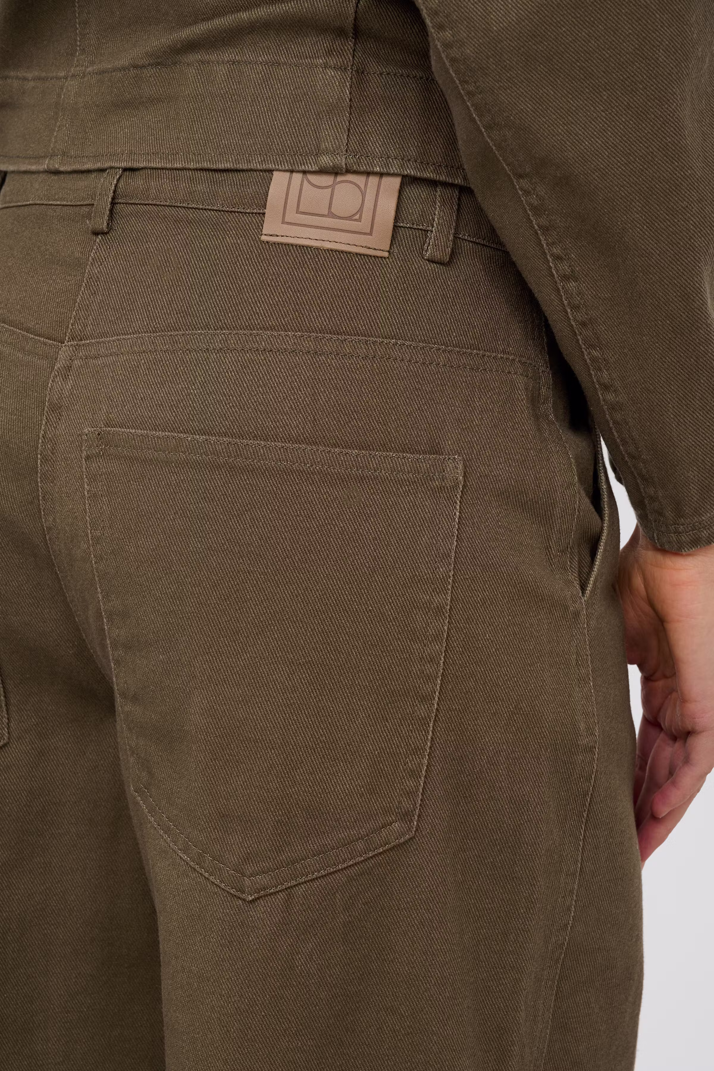 SLSanaga Trousers LOOKBOOK DETAIL 30409358-190618