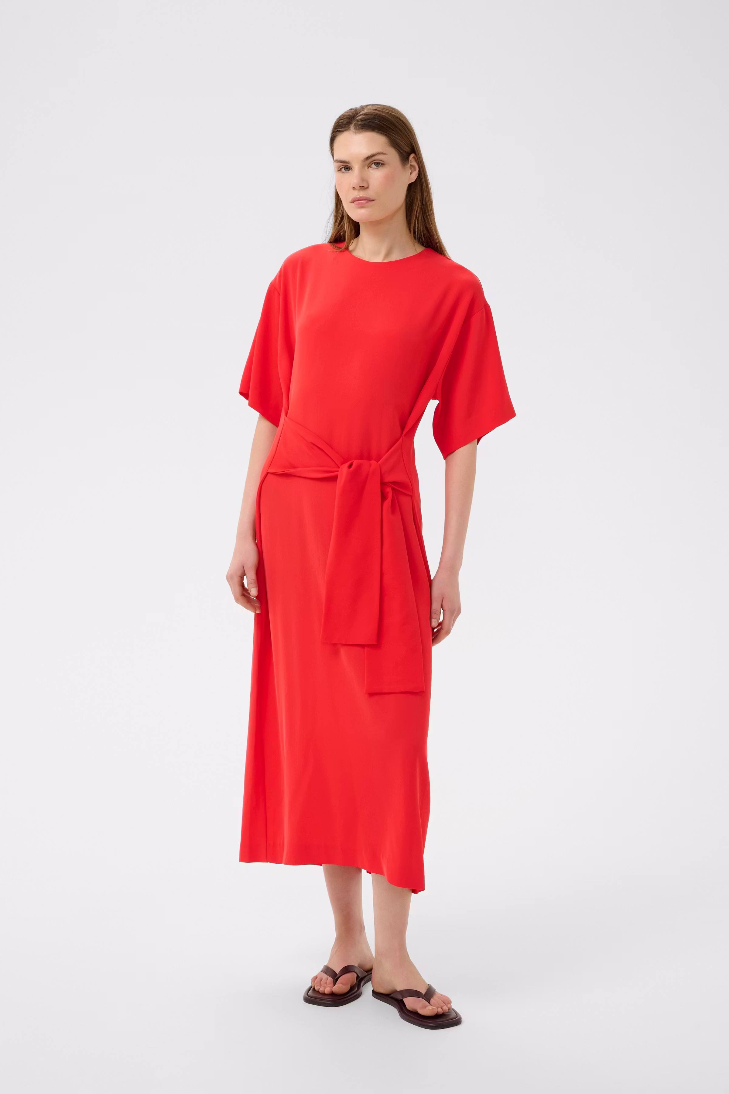 VARINAIW Kjole LOOKBOOK FRONT 30112481-171664