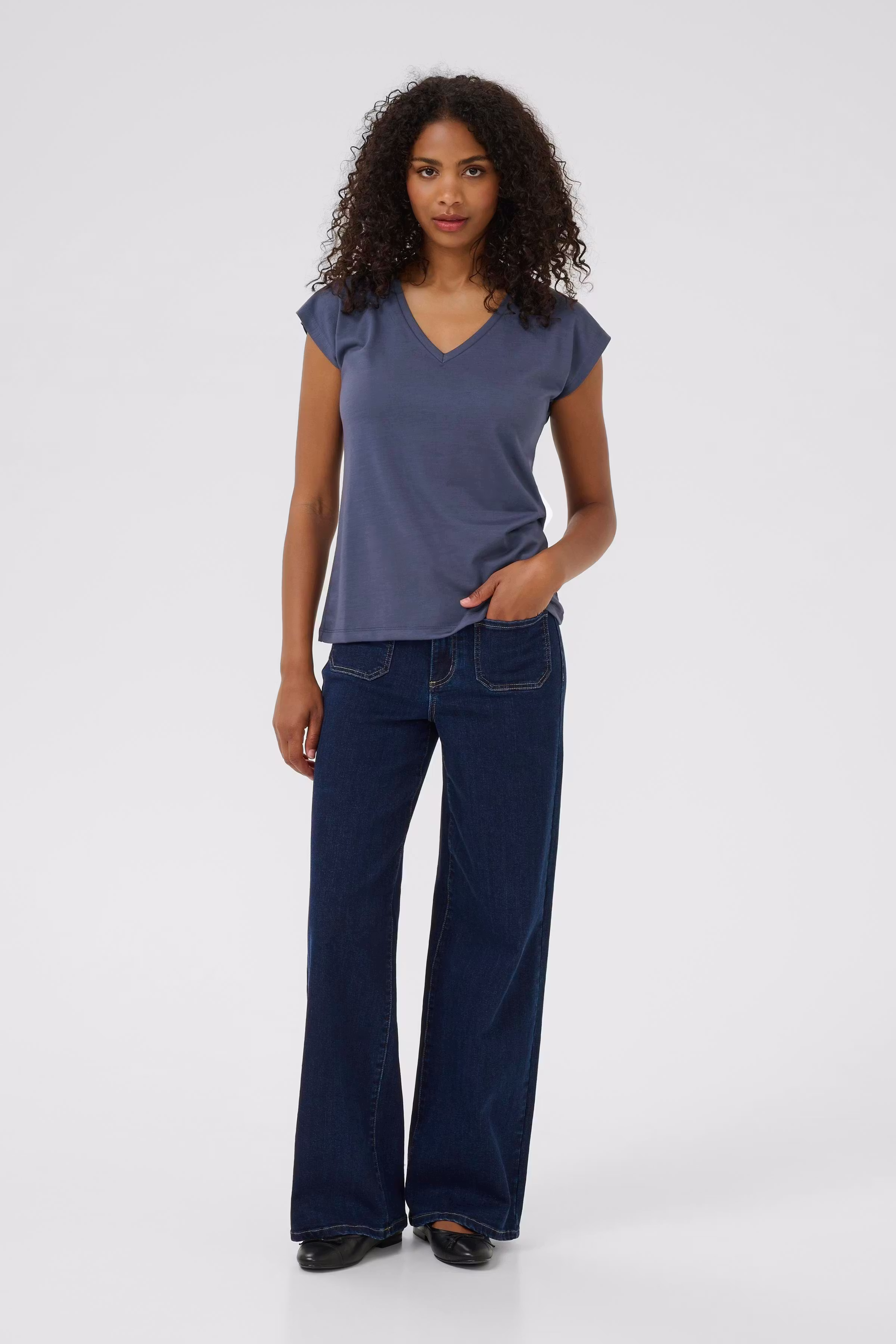 KAlise T-shirt LOOKBOOK FRONT 10504040-52737