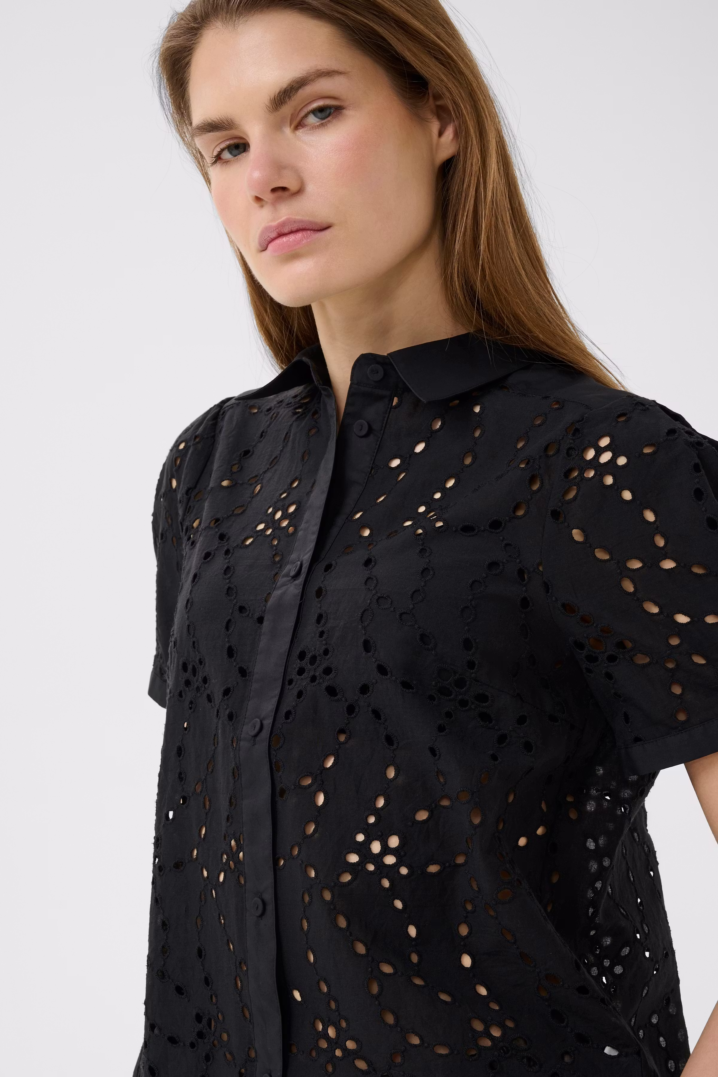 CaithIW Shirt LOOKBOOK DETAIL 30111283-194008