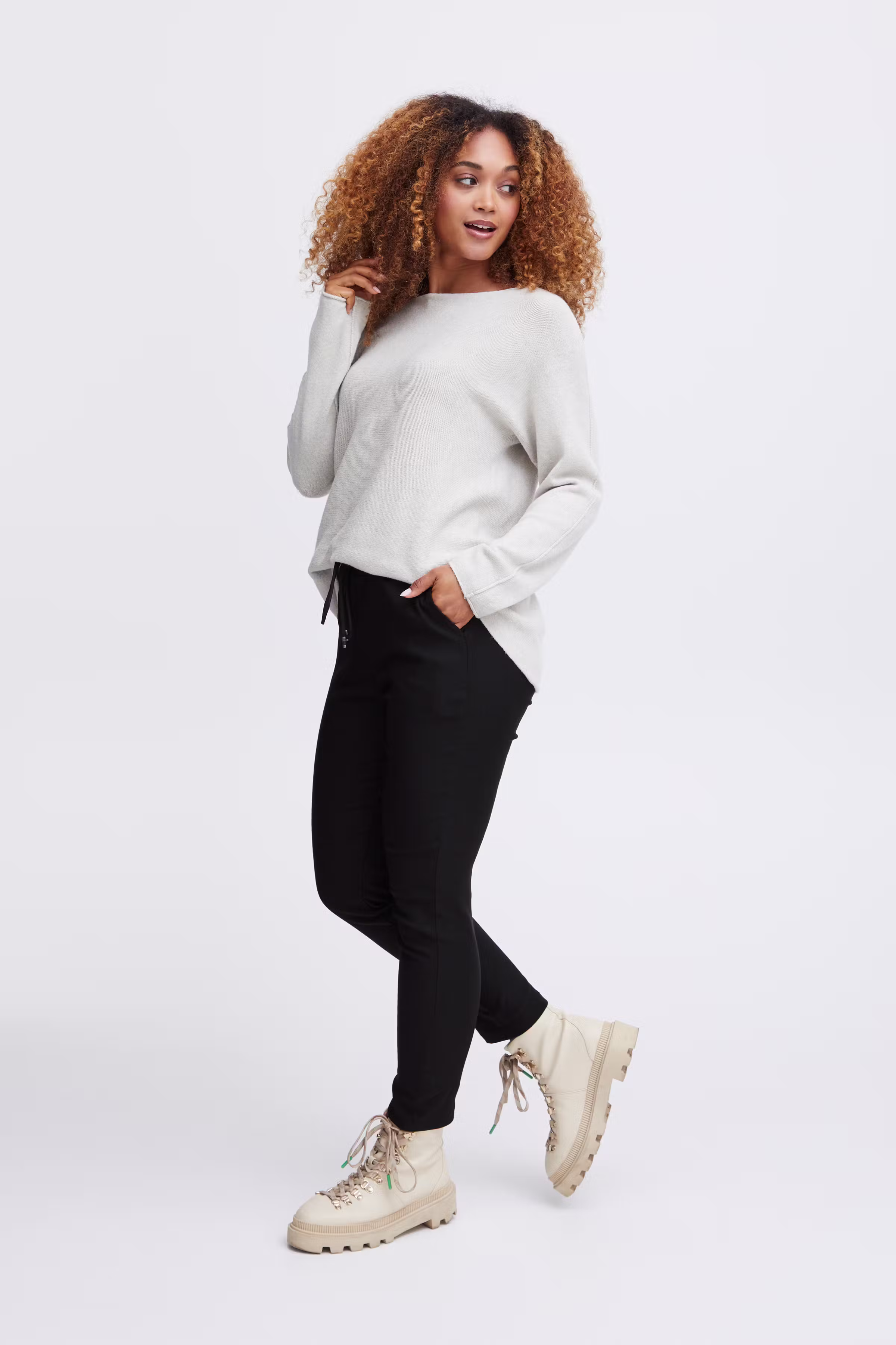 SBBENITTO Bukser LOOKBOOK FRONT 22100378-190303