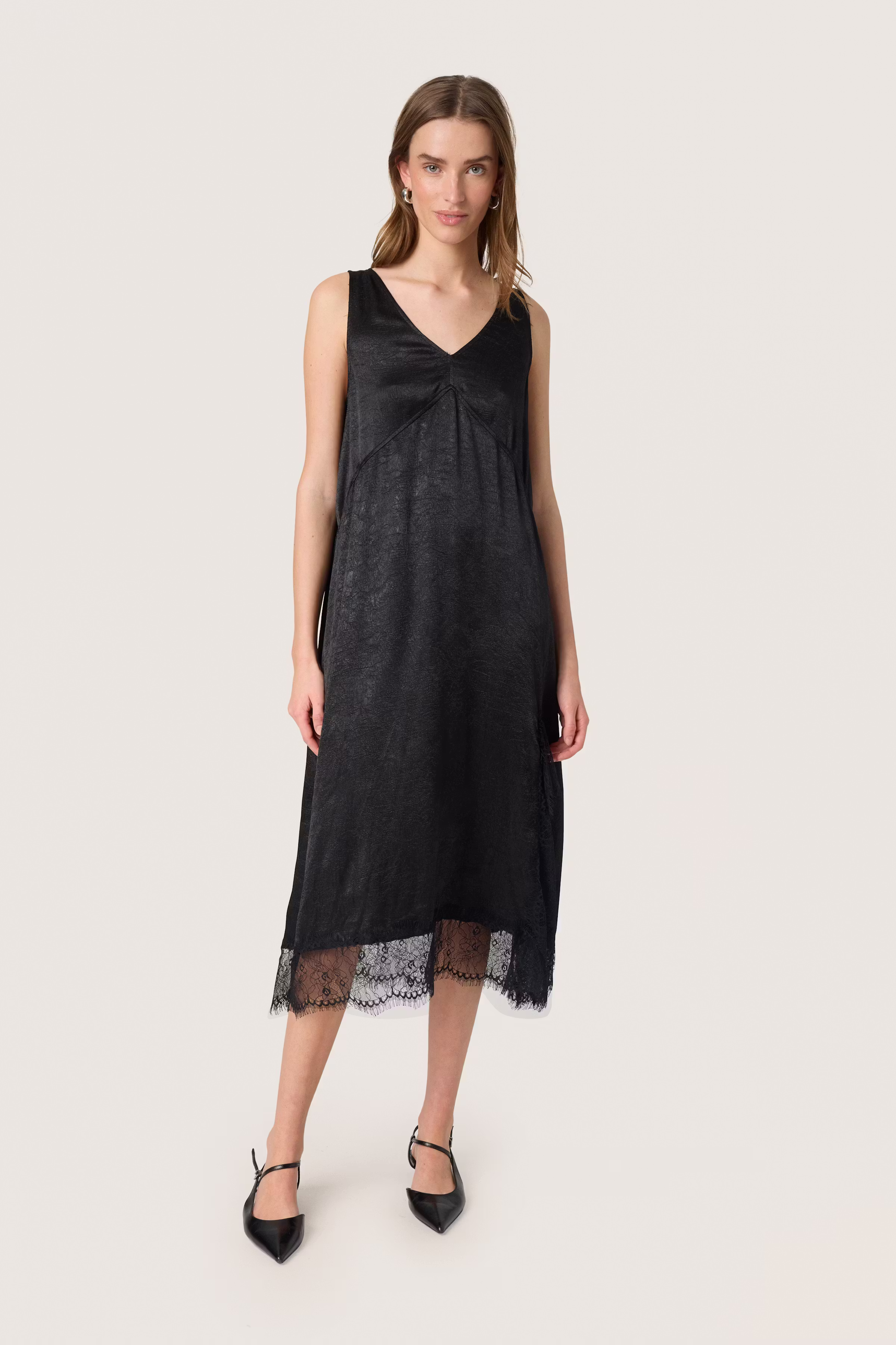 SLYennah Dress LOOKBOOK FRONT 30408590-194008