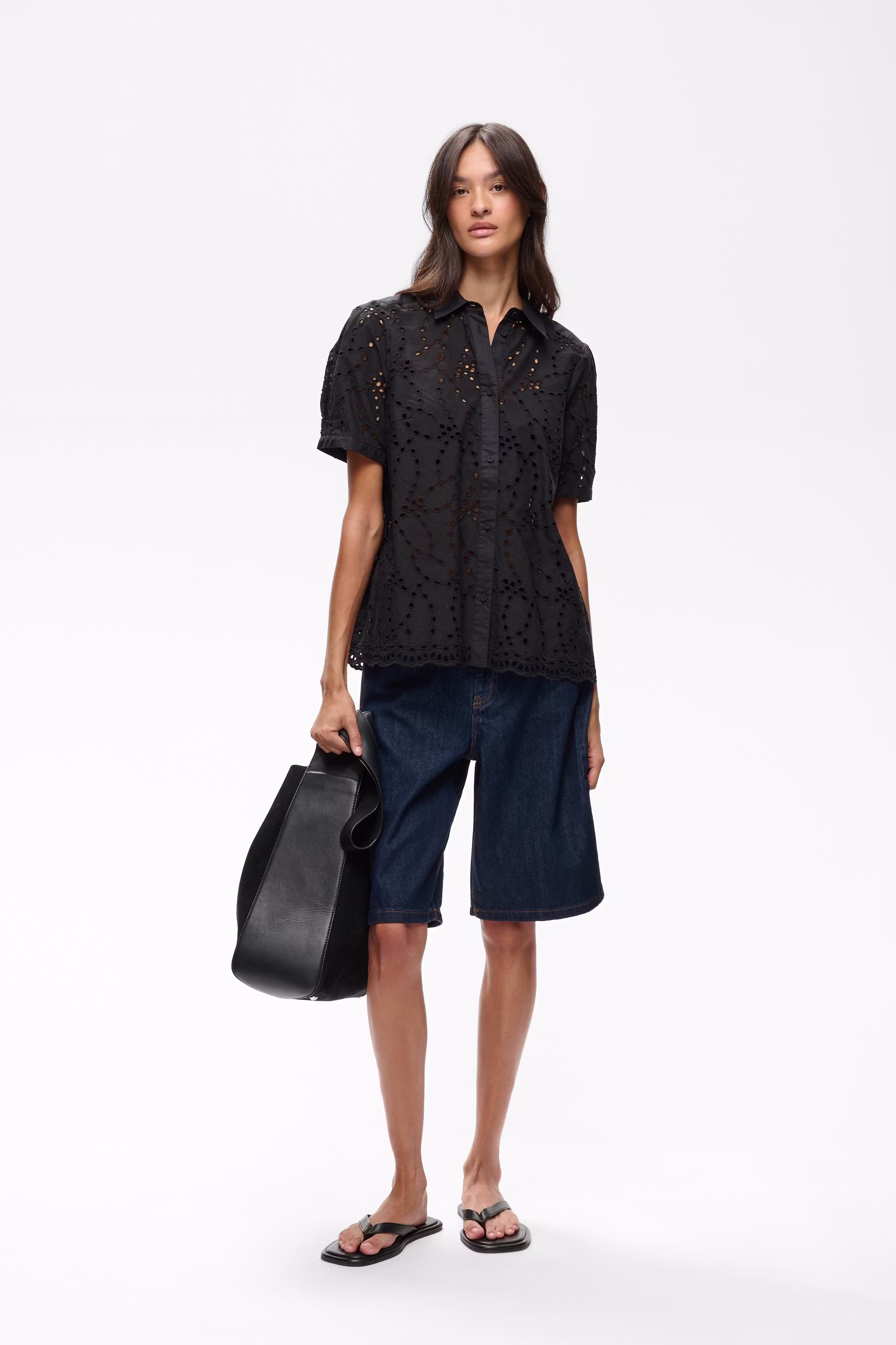 CaithIW Shirt LOOKBOOK FRONT 30111283-194008