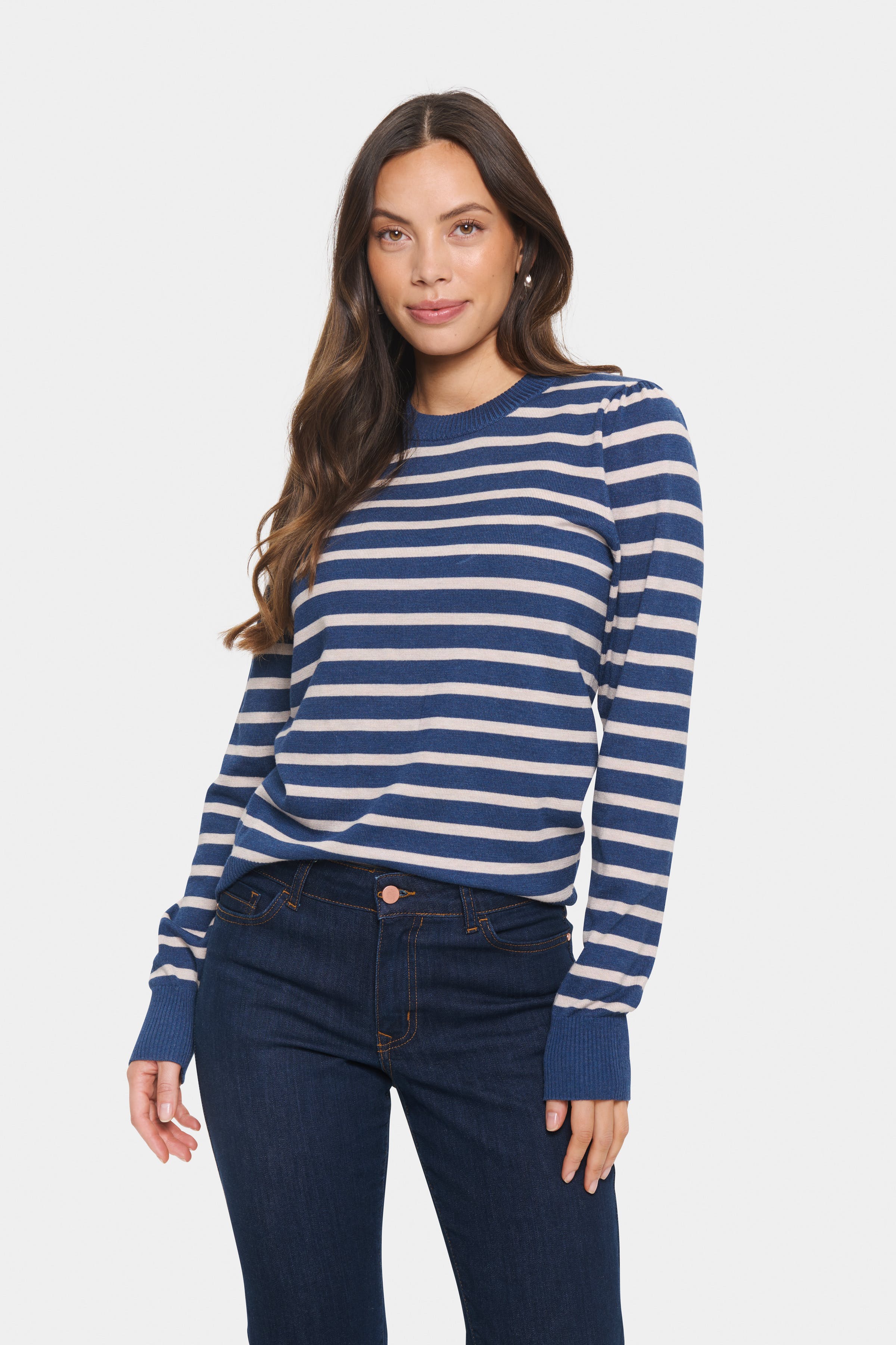 MilaSZ Pullover LOOKBOOK FRONT 30513355-304057