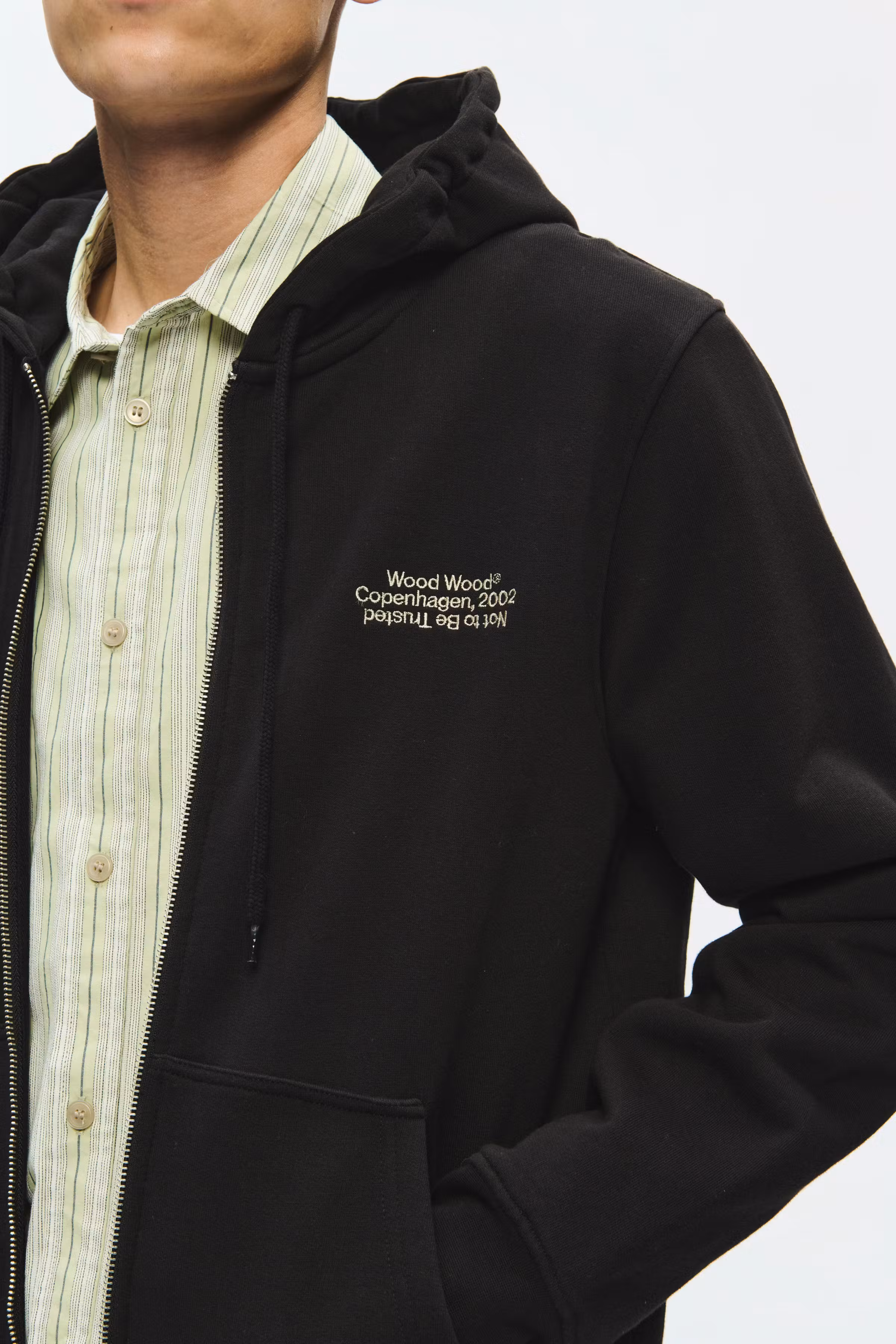 WWIan Sweatshirt LOOKBOOK DETAIL 30252263-303700