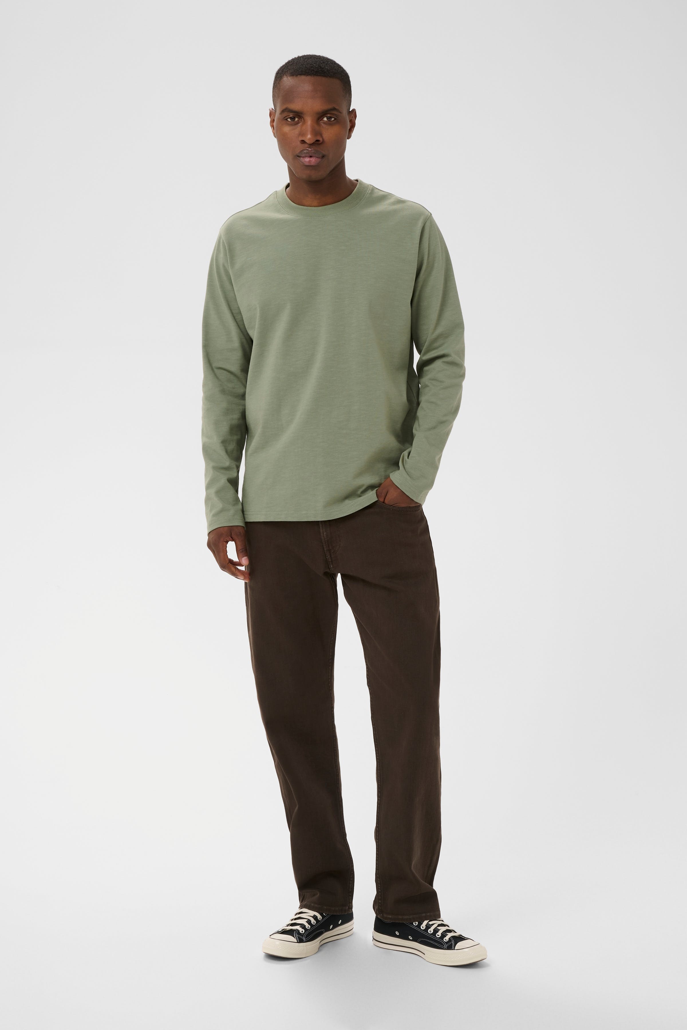 MAkai T-shirt LOOKBOOK FRONT 30208868-176212