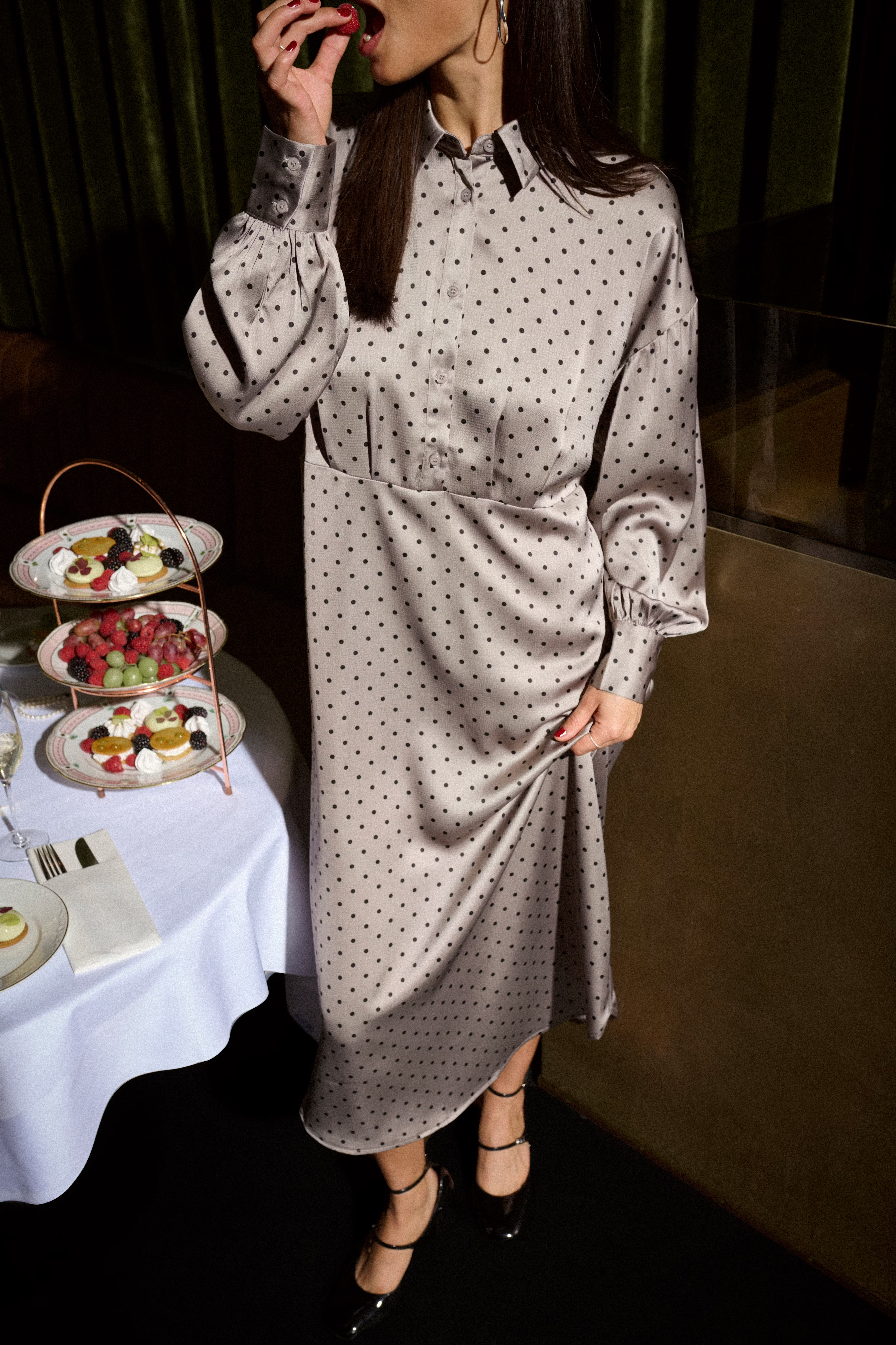 KAdonna Kleid LOCATION NONE 10509249-106645