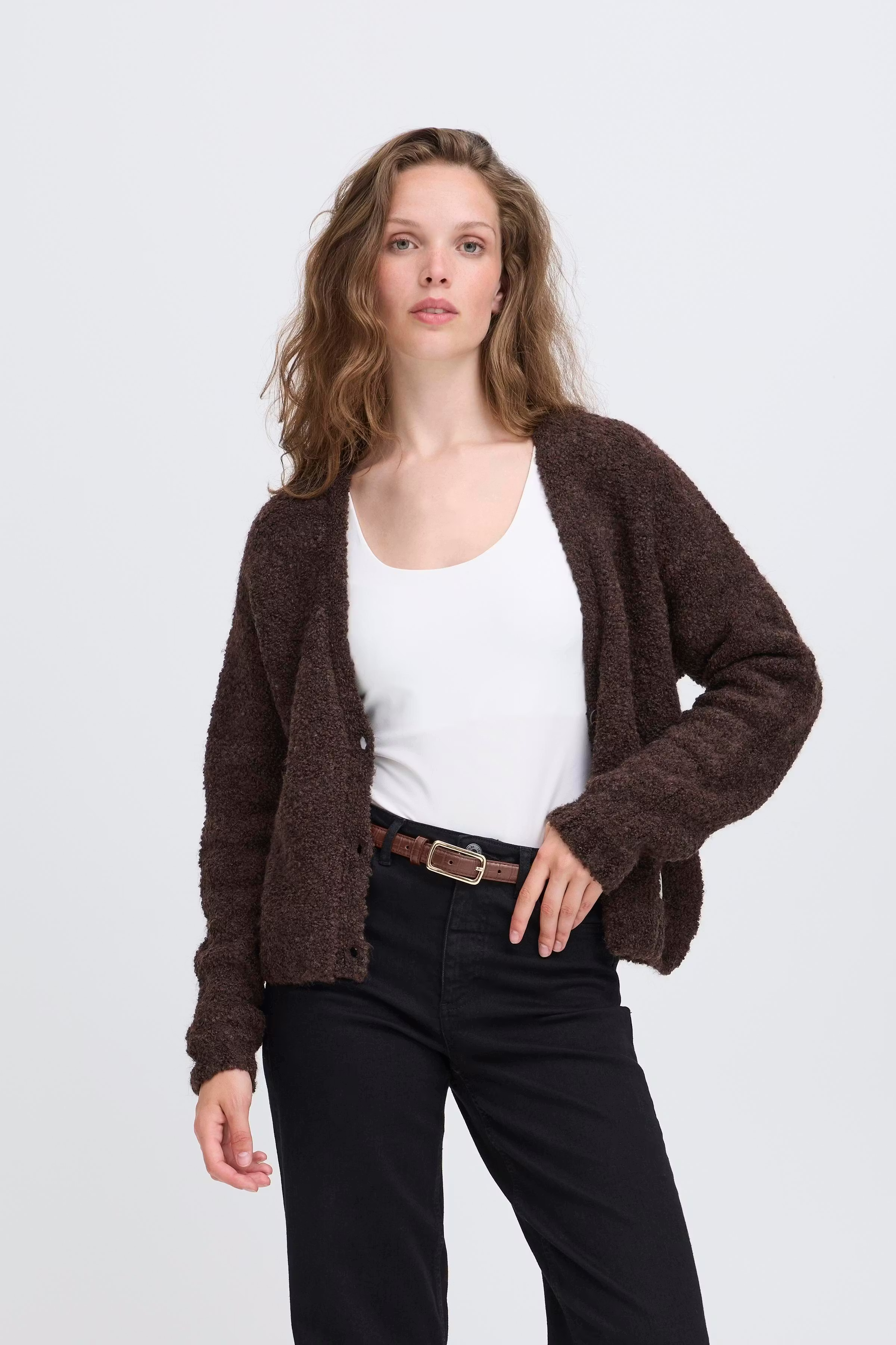 IACASHA Belt LOOKBOOK FRONT 20124818-190915