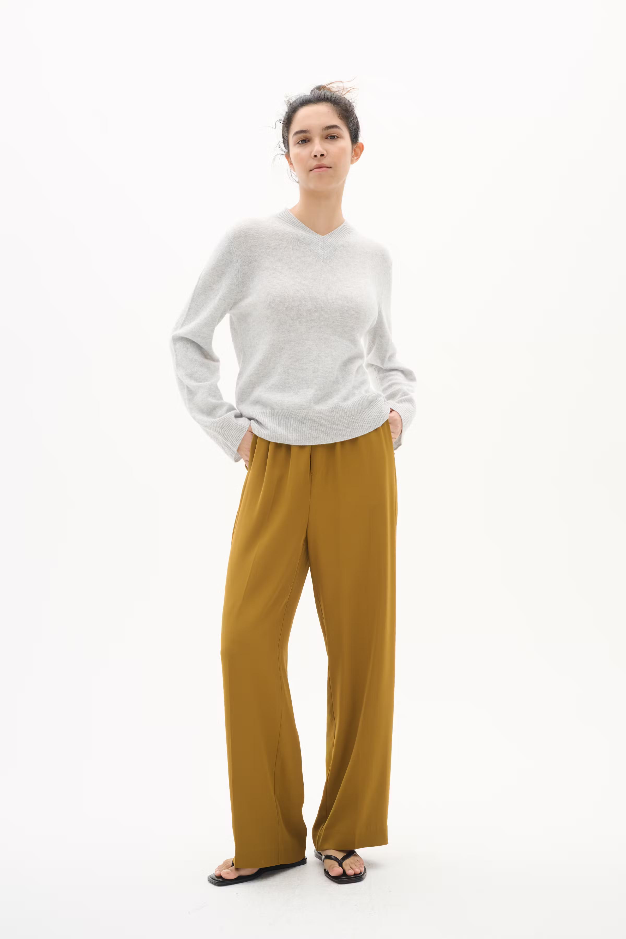 YolineIW Trousers LOOKBOOK FRONT 30110636-180840