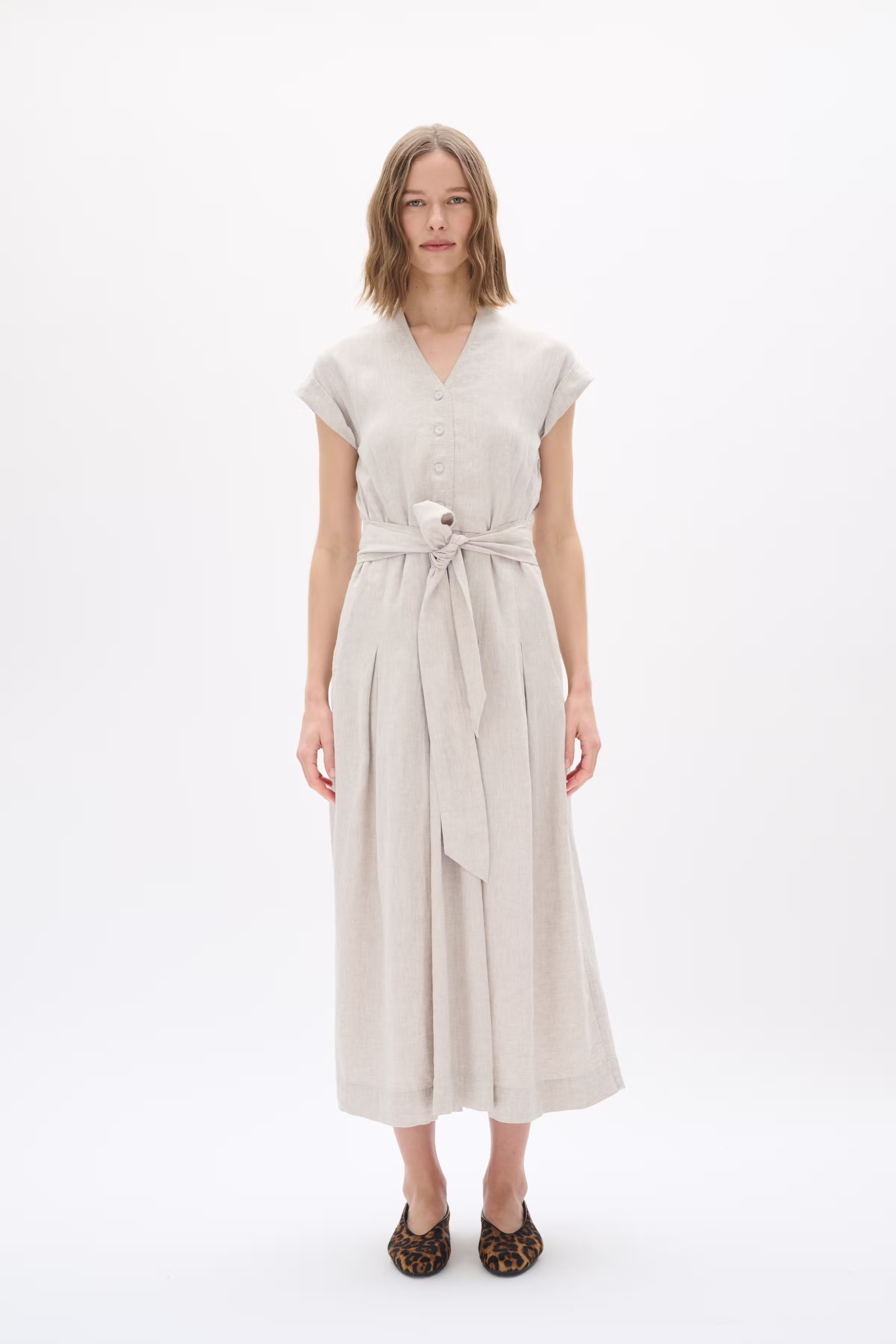 RimoneIW Linen Dress LOOKBOOK FRONT 30110362-1304031