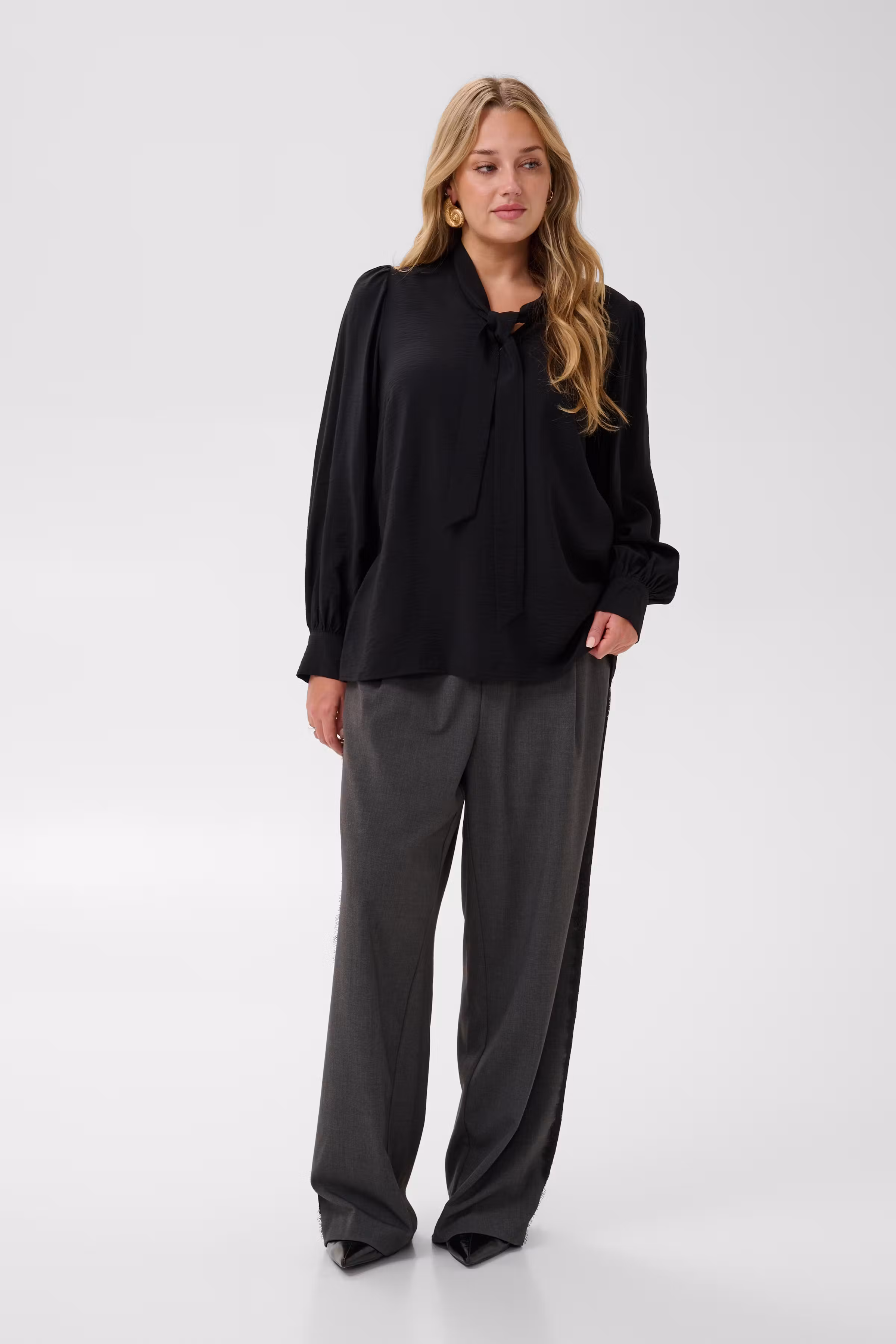 KCmariana Bluse LOOKBOOK FRONT 10584574-100121
