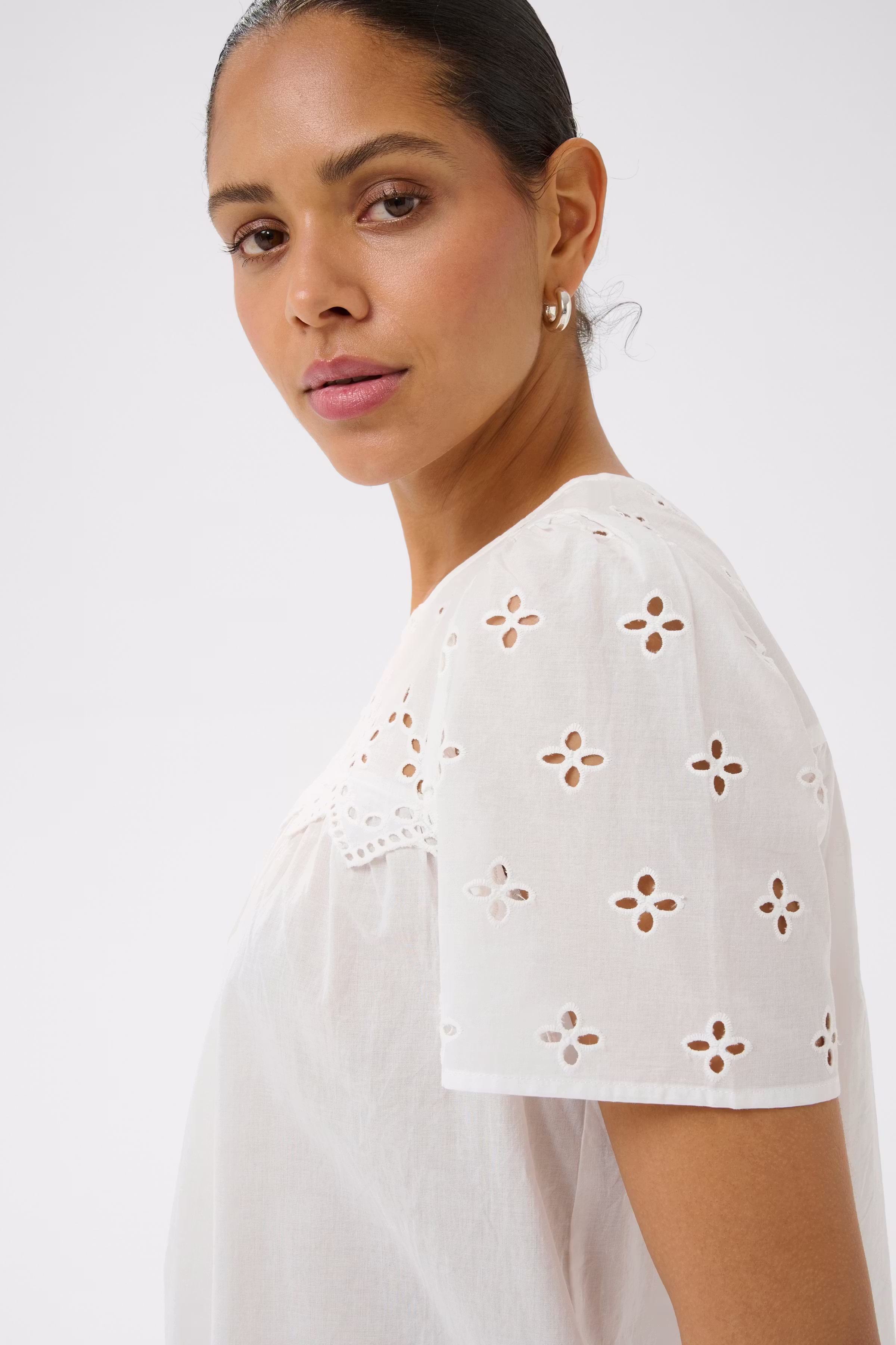 KAmolly Blouse LOOKBOOK DETAIL 10512288-110602