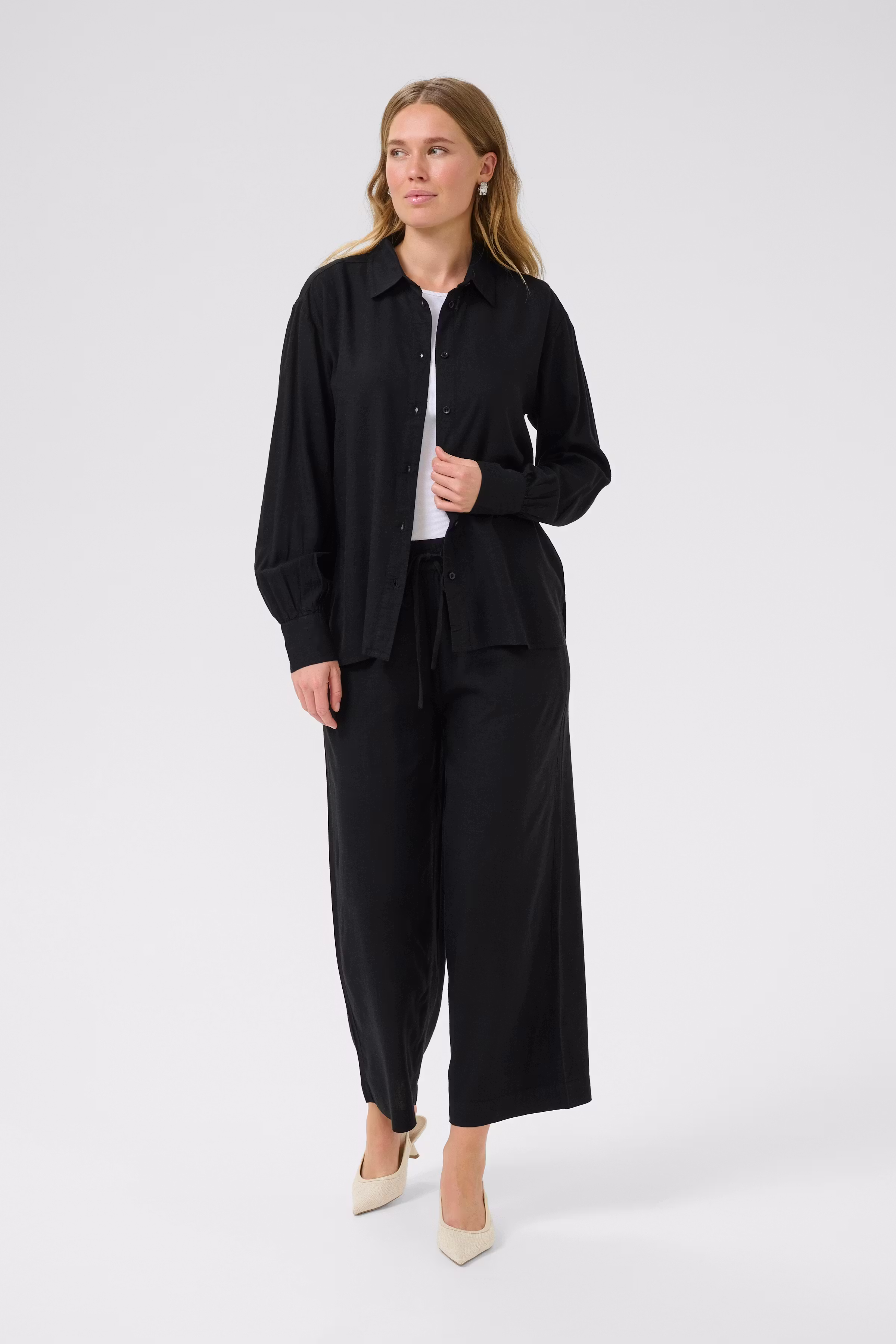 KAmilia Linen Trousers LOOKBOOK FRONT 10509666-100121