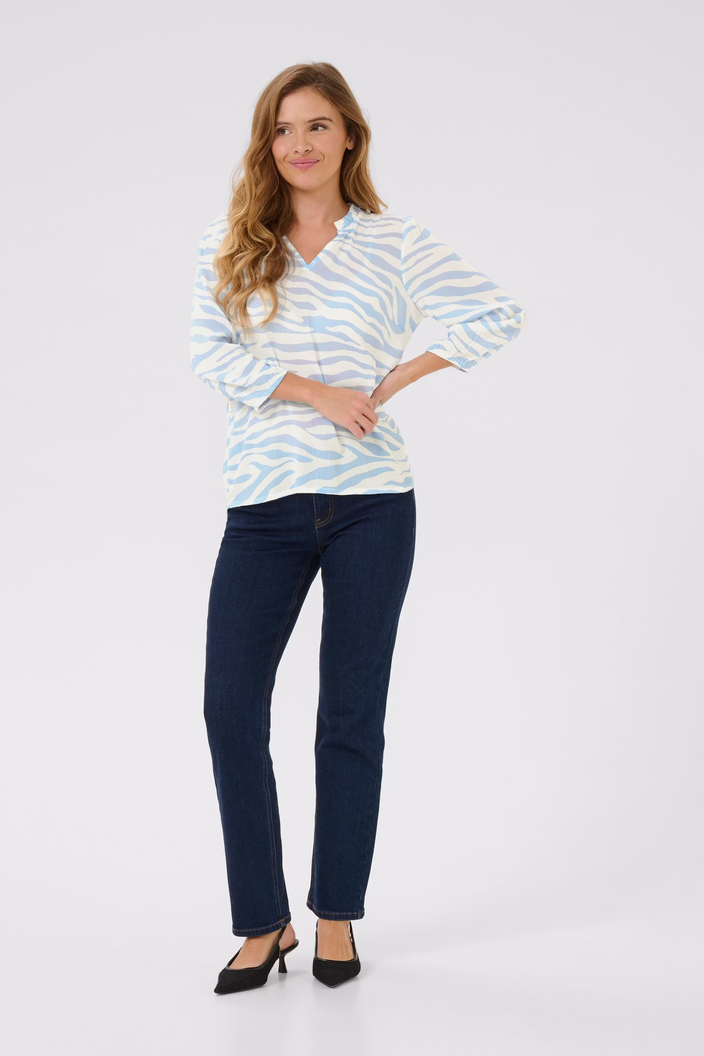 KAedita Bluse LOOKBOOK FRONT 10509812-107769