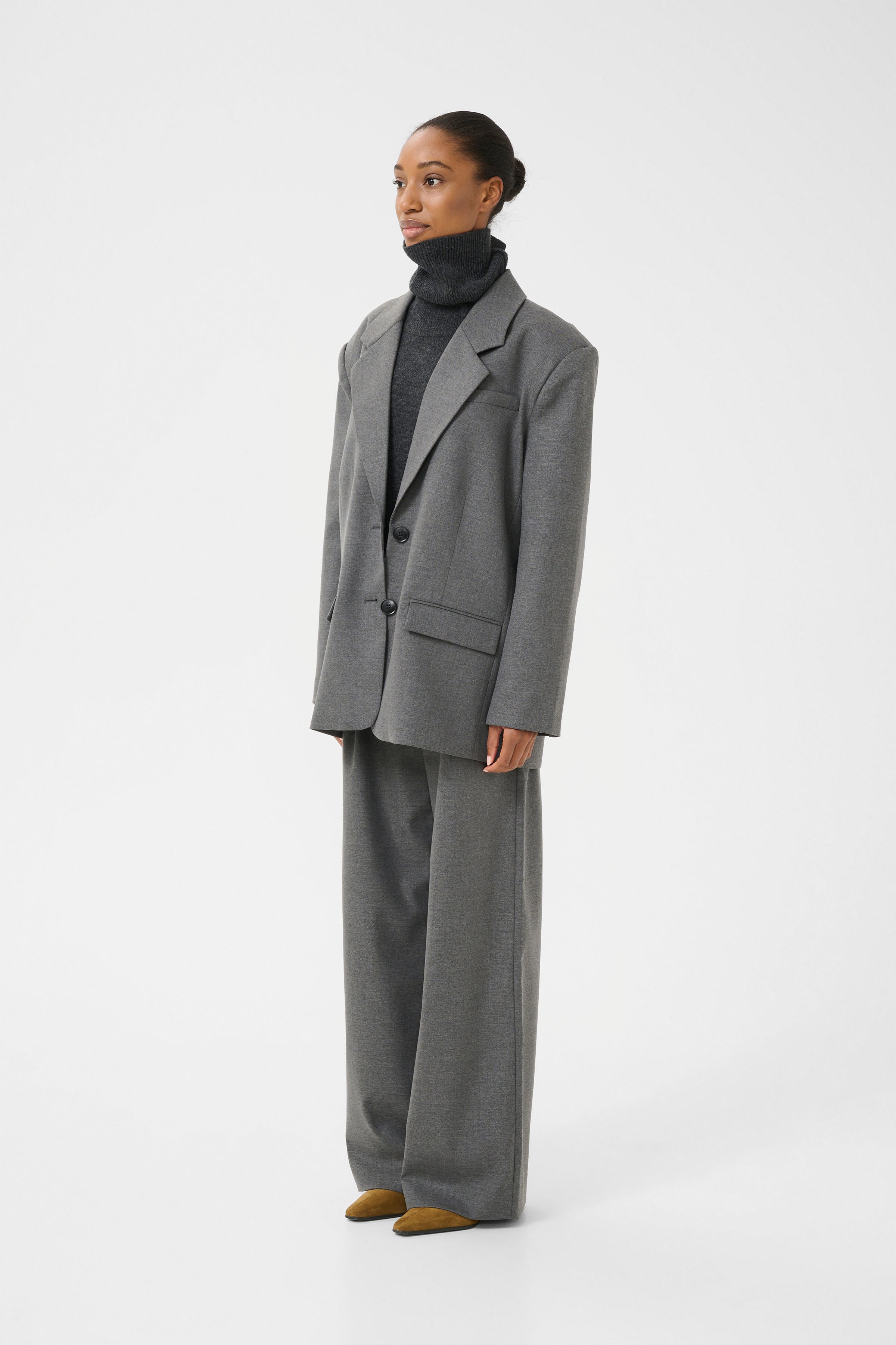 GZpaula Blazer LOOKBOOK FRONT 10910493-100494