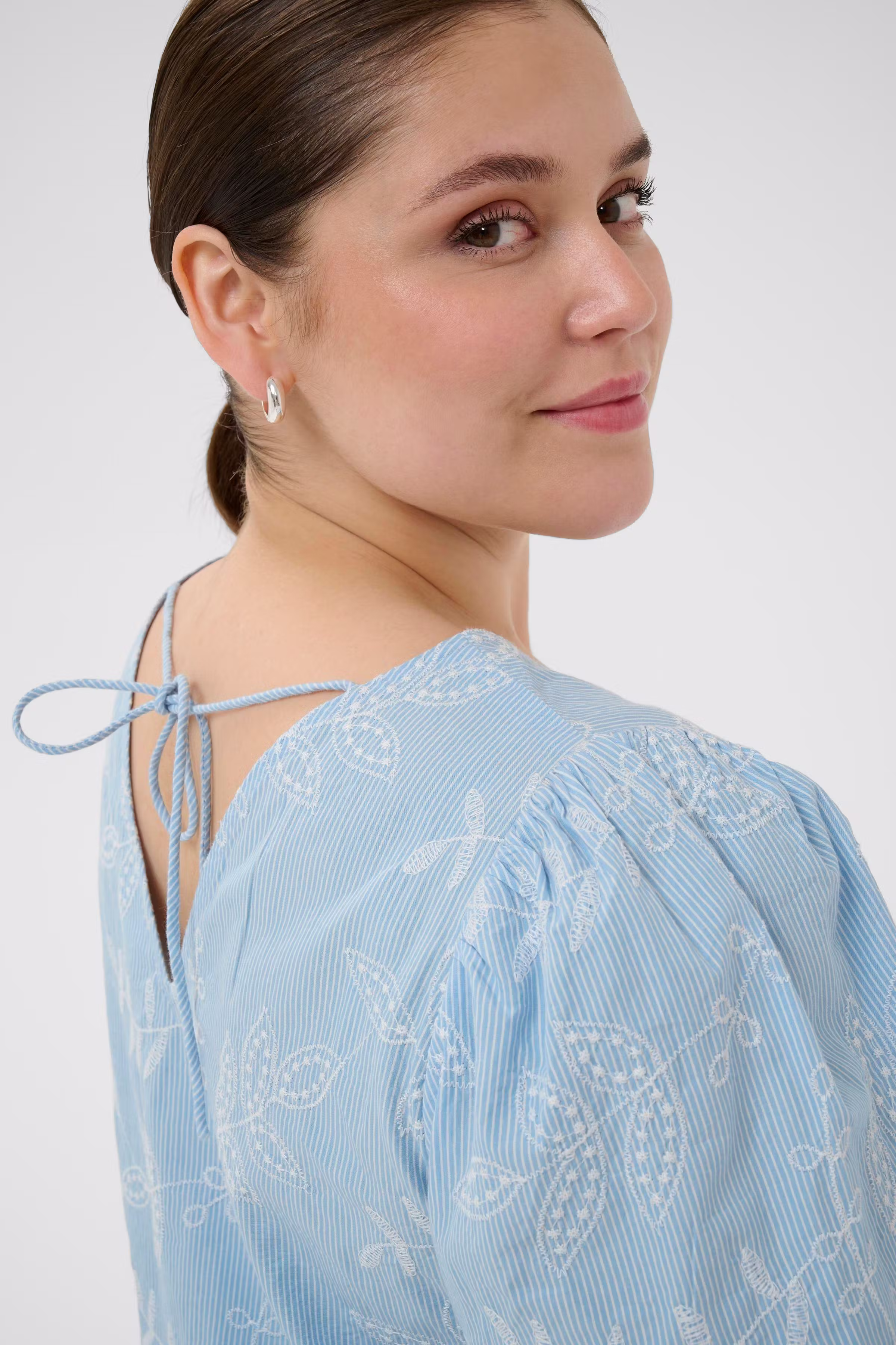 KCcarlee Blus LOOKBOOK DETAIL 10584034-109007