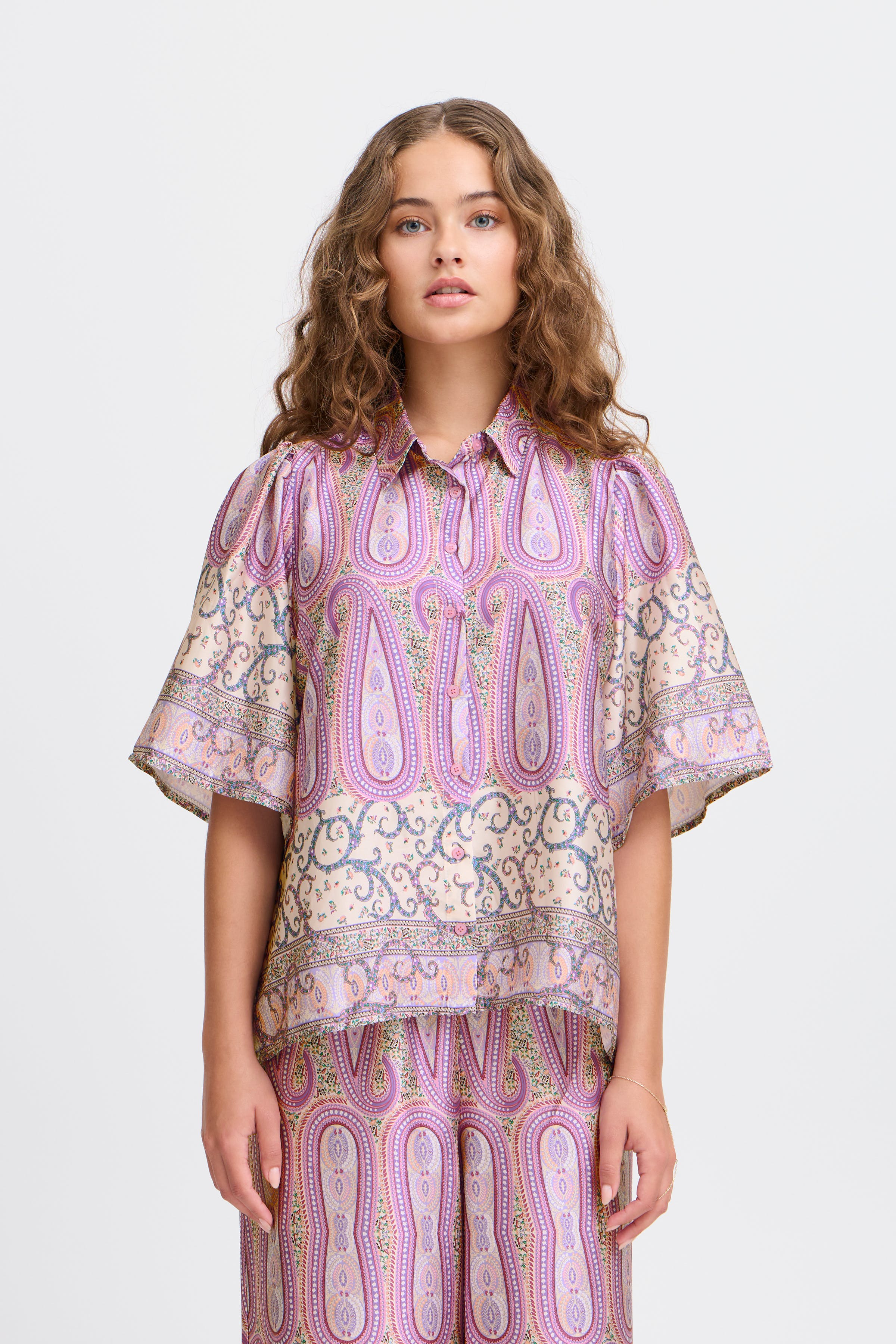 IXNABILA shirt LOOKBOOK FRONT 20123484-182328