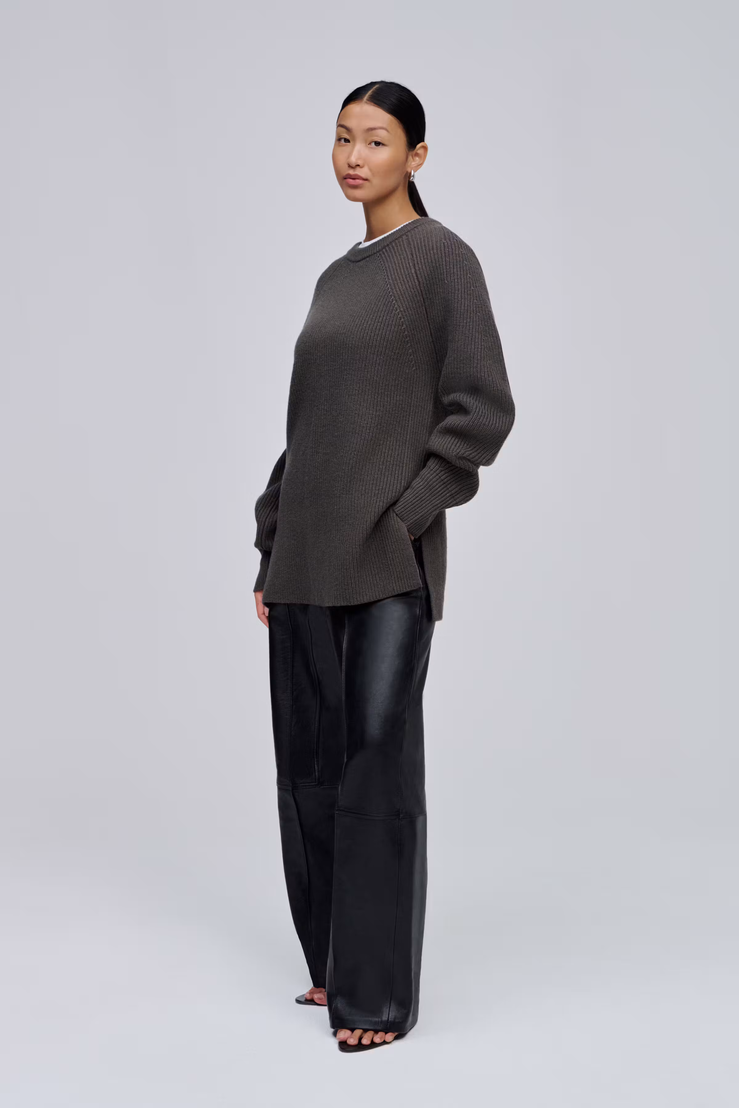 IOFrances Pullover LOOKBOOK FRONT 30600125-GY931