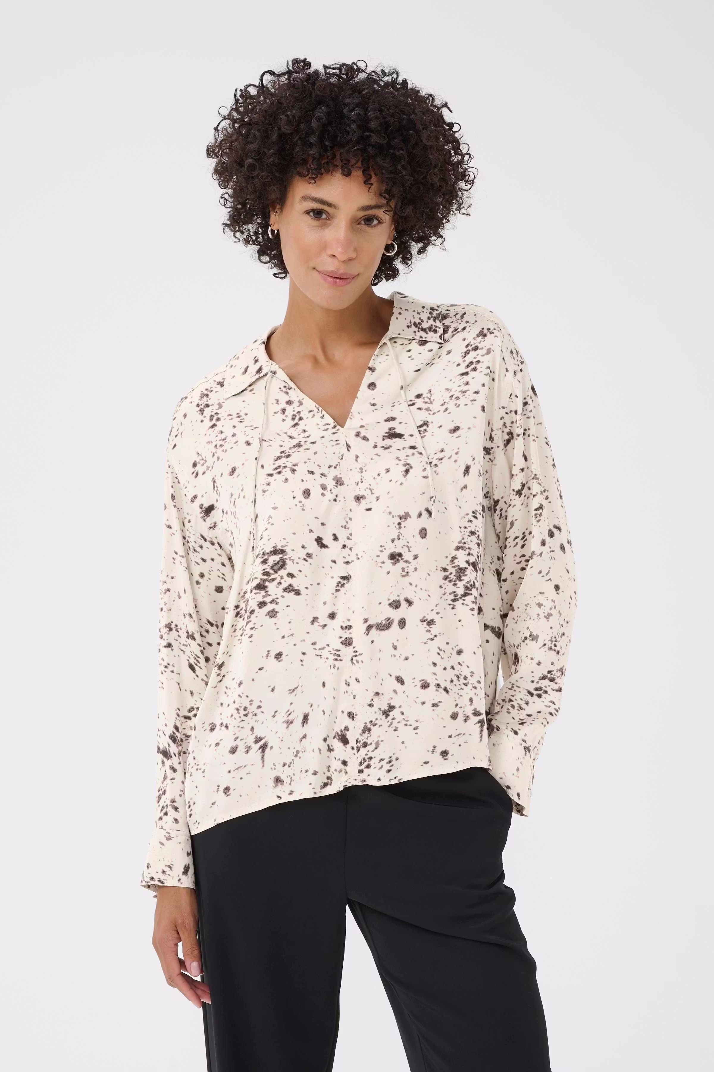 SheenaPW Bluse LOOKBOOK FRONT 30310003-304223
