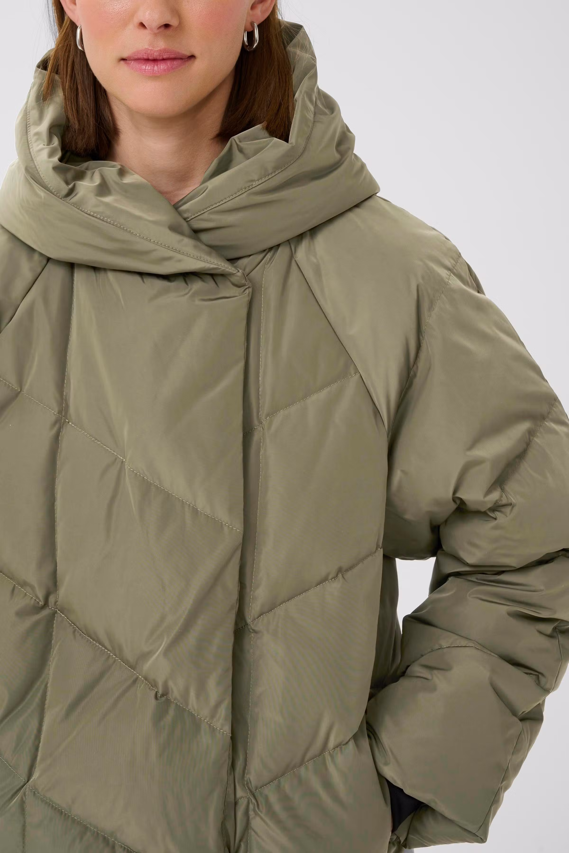 YazIW Short down Coat LOOKBOOK DETAIL 30110619-190512