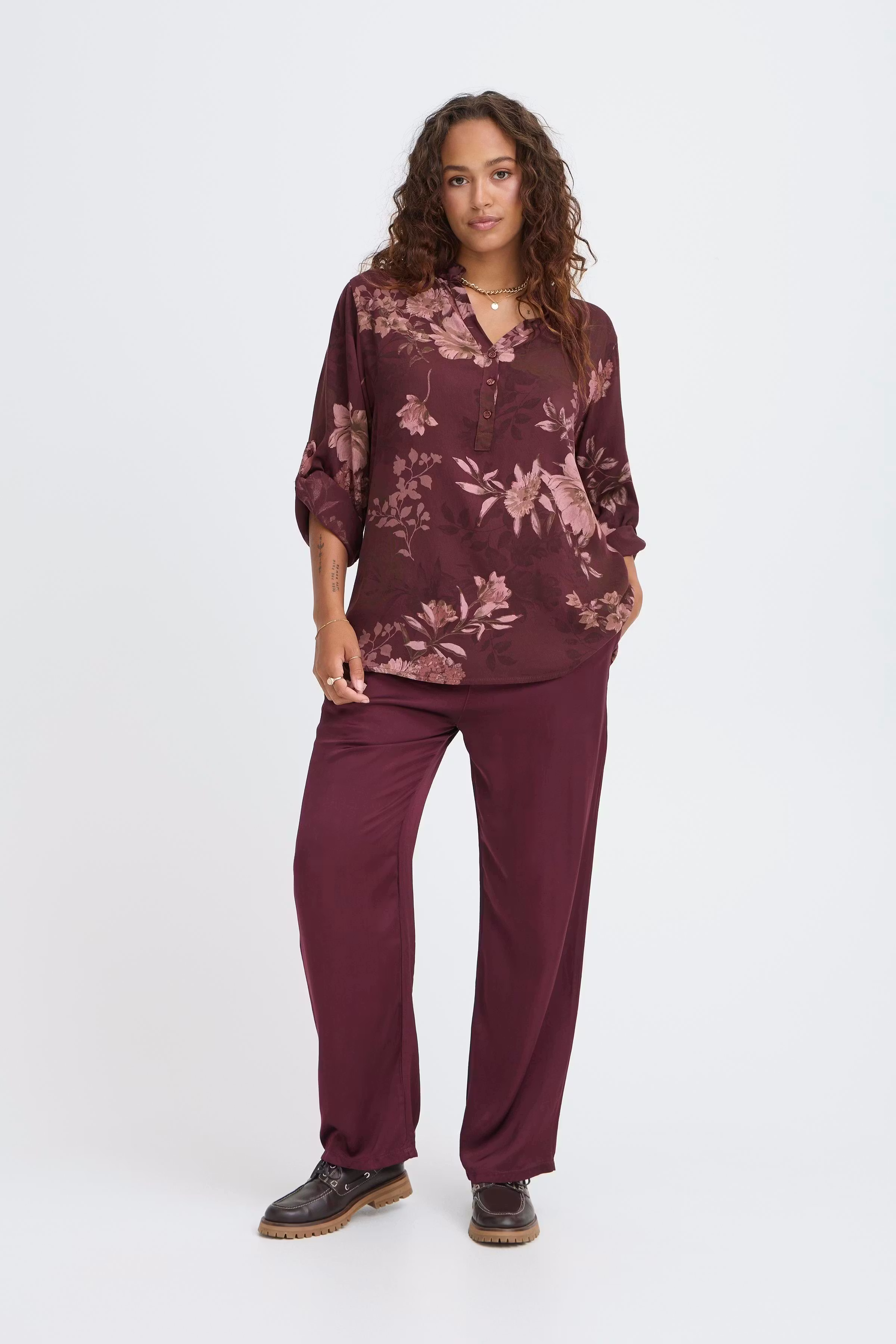 SBWILLOW Bluse LOOKBOOK FRONT 22101109-191724