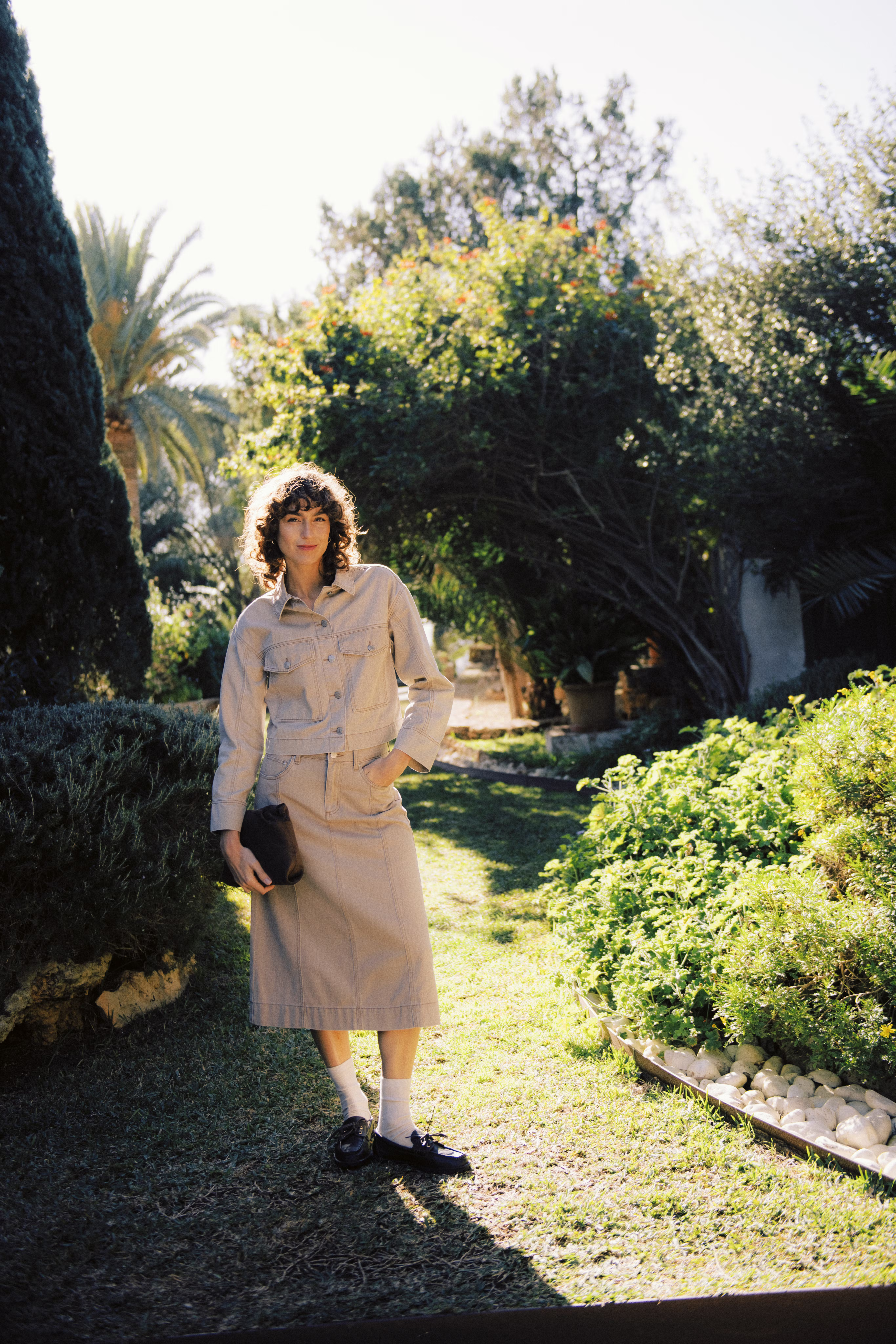 BYLUPINA Rock LOCATION NONE 20818743-161212