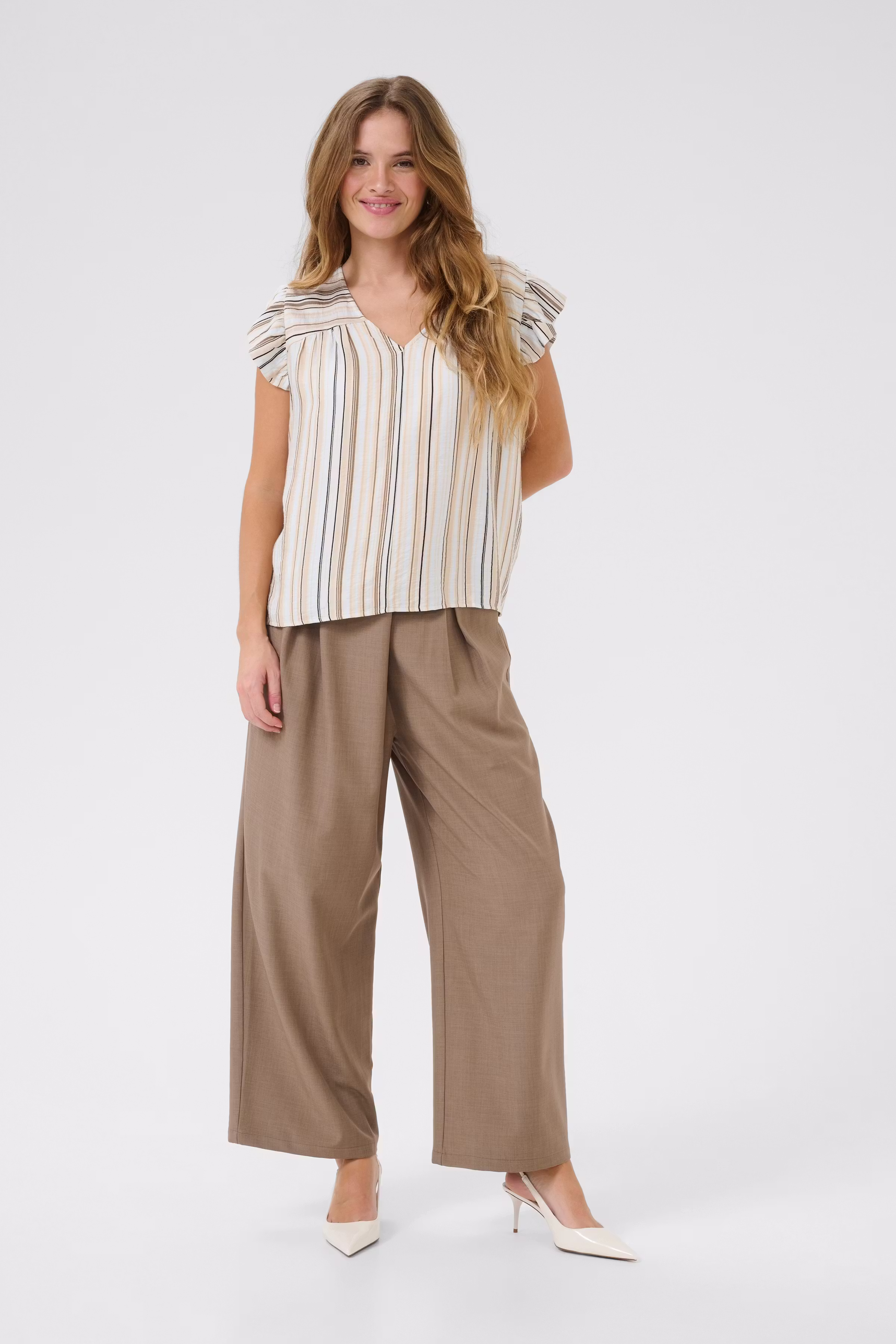 CUpella Blouse LOOKBOOK FRONT 50112412-108587