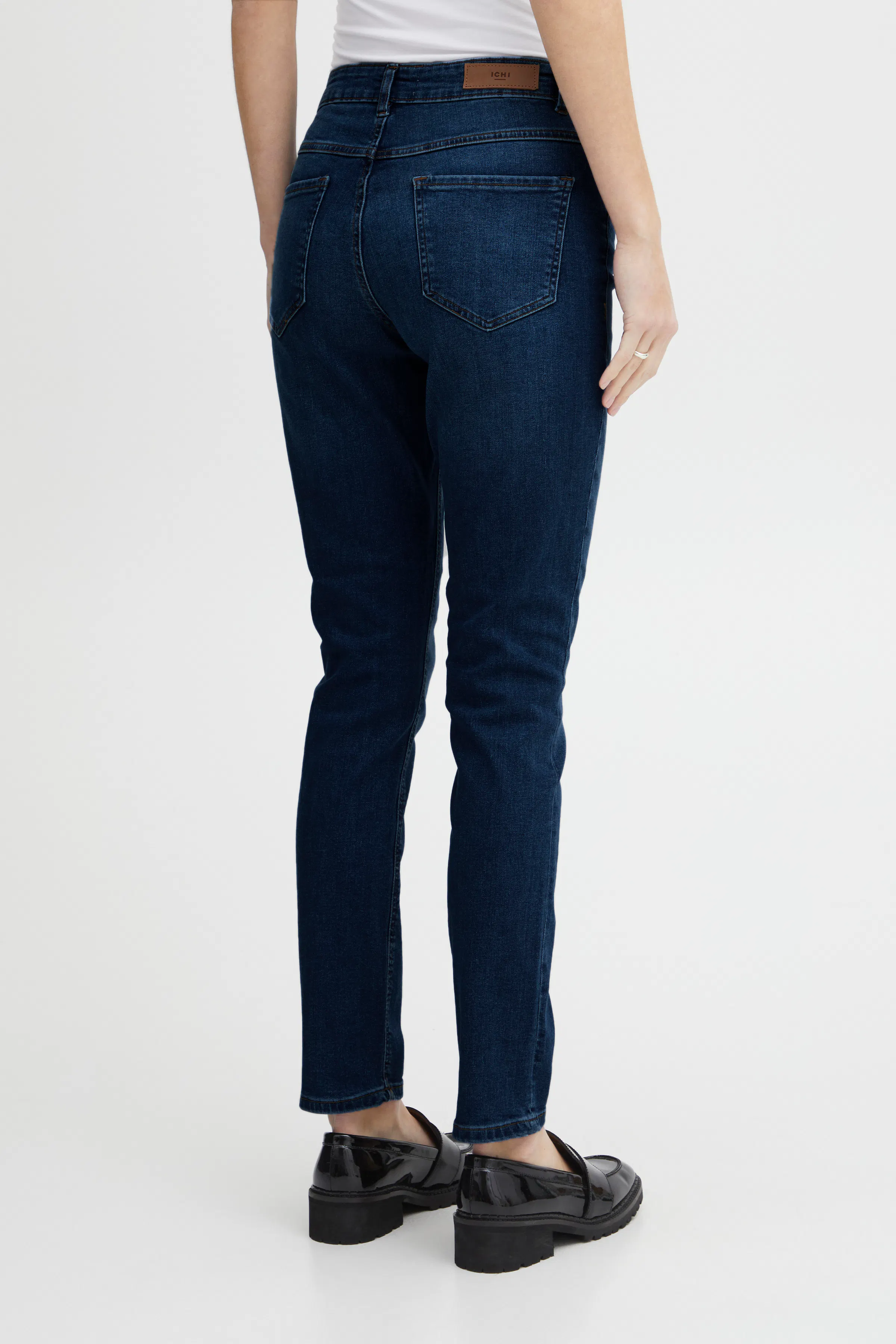 IHTWIGGY Jeans LOOKBOOK BACK 20116473-19038