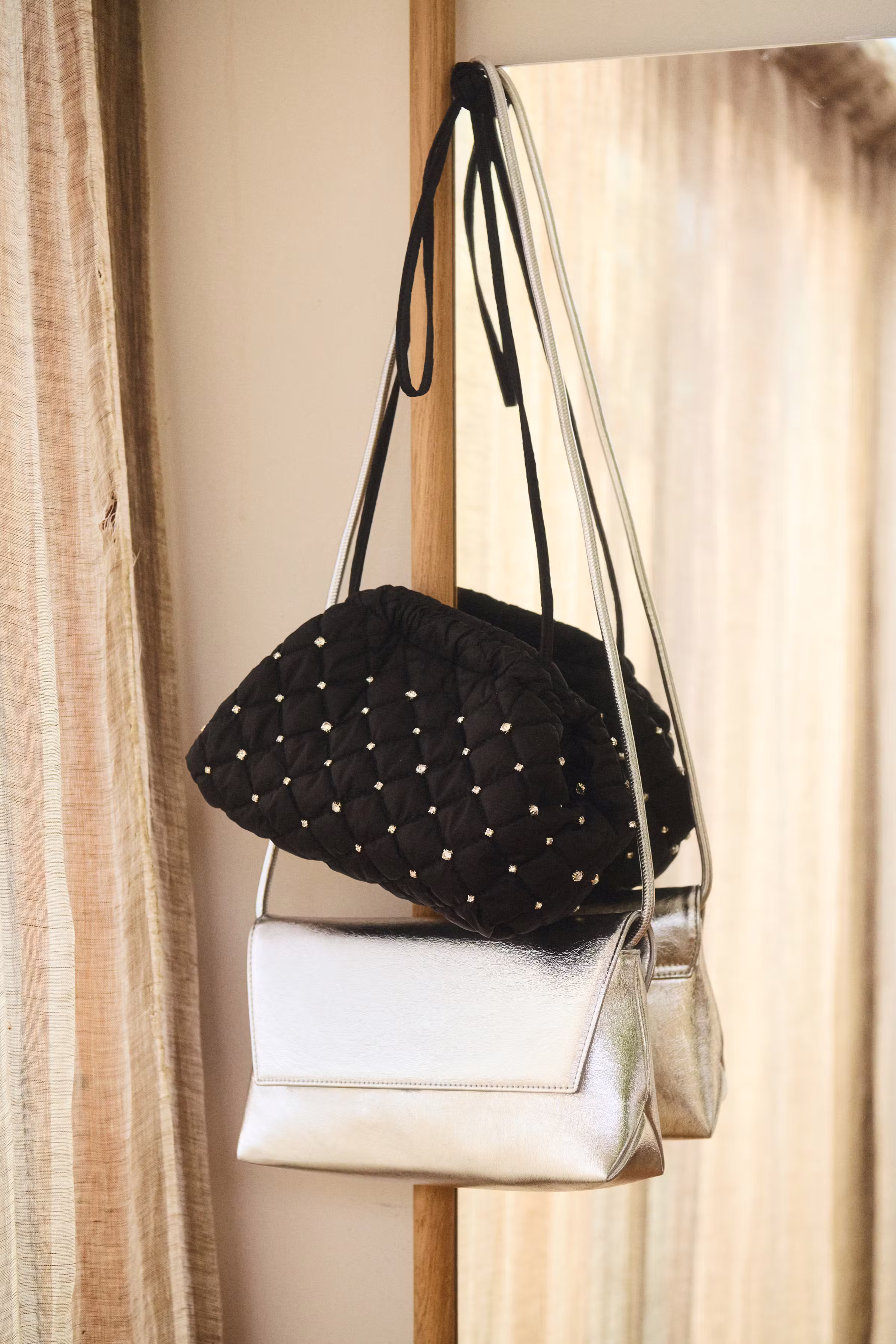 VloraPW Bag LOCATION NONE 30310228-304447